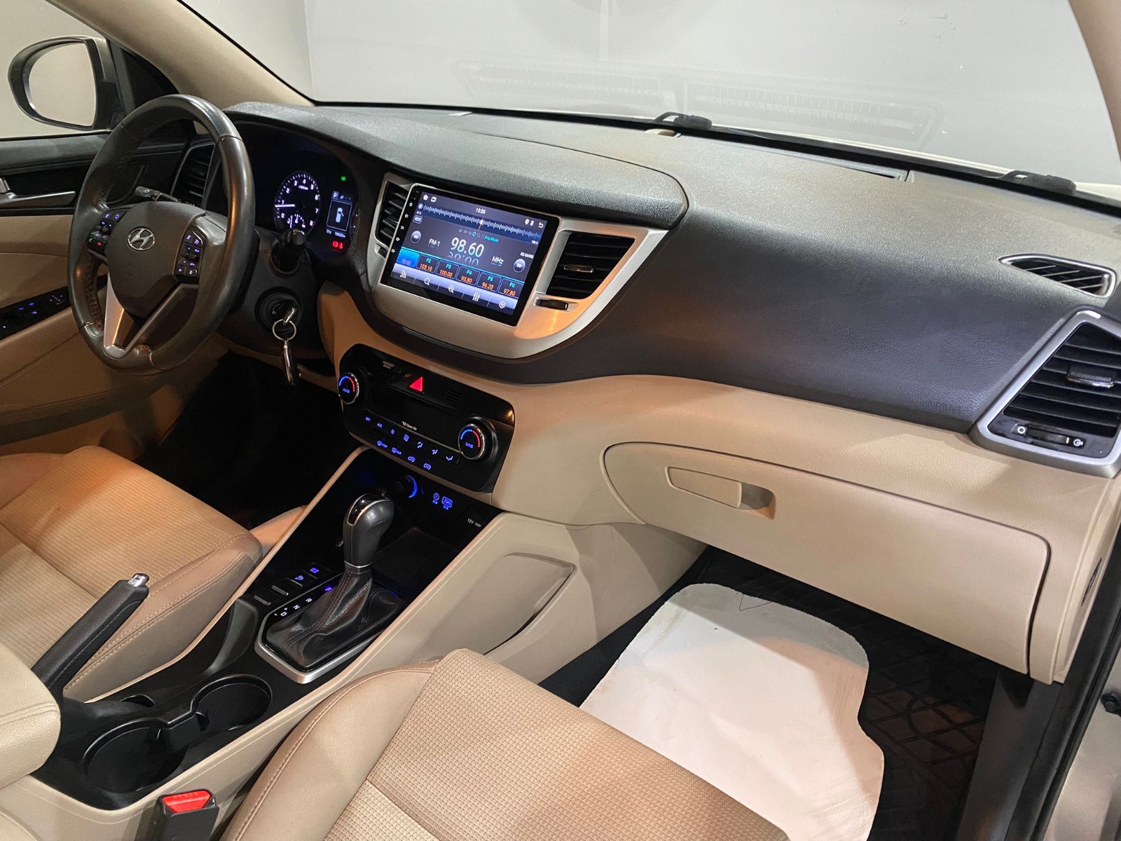 2016 Benzin Otomatik Hyundai Tucson Gri Gürel Tasarım Aksesuar Otomotiv San. Tic. Ltd. Şti.