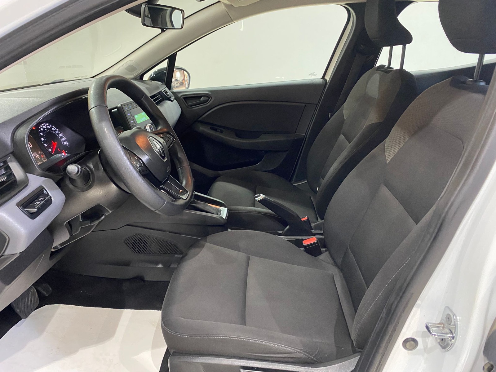 2022 Benzin Otomatik Renault Clio Beyaz Gürel Tasarım Aksesuar Otomotiv San. Tic. Ltd. Şti.