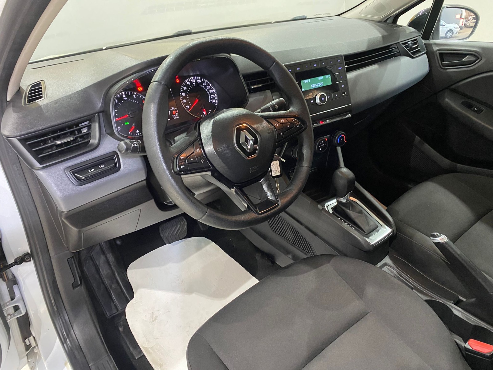 2022 Benzin Otomatik Renault Clio Beyaz Gürel Tasarım Aksesuar Otomotiv San. Tic. Ltd. Şti.