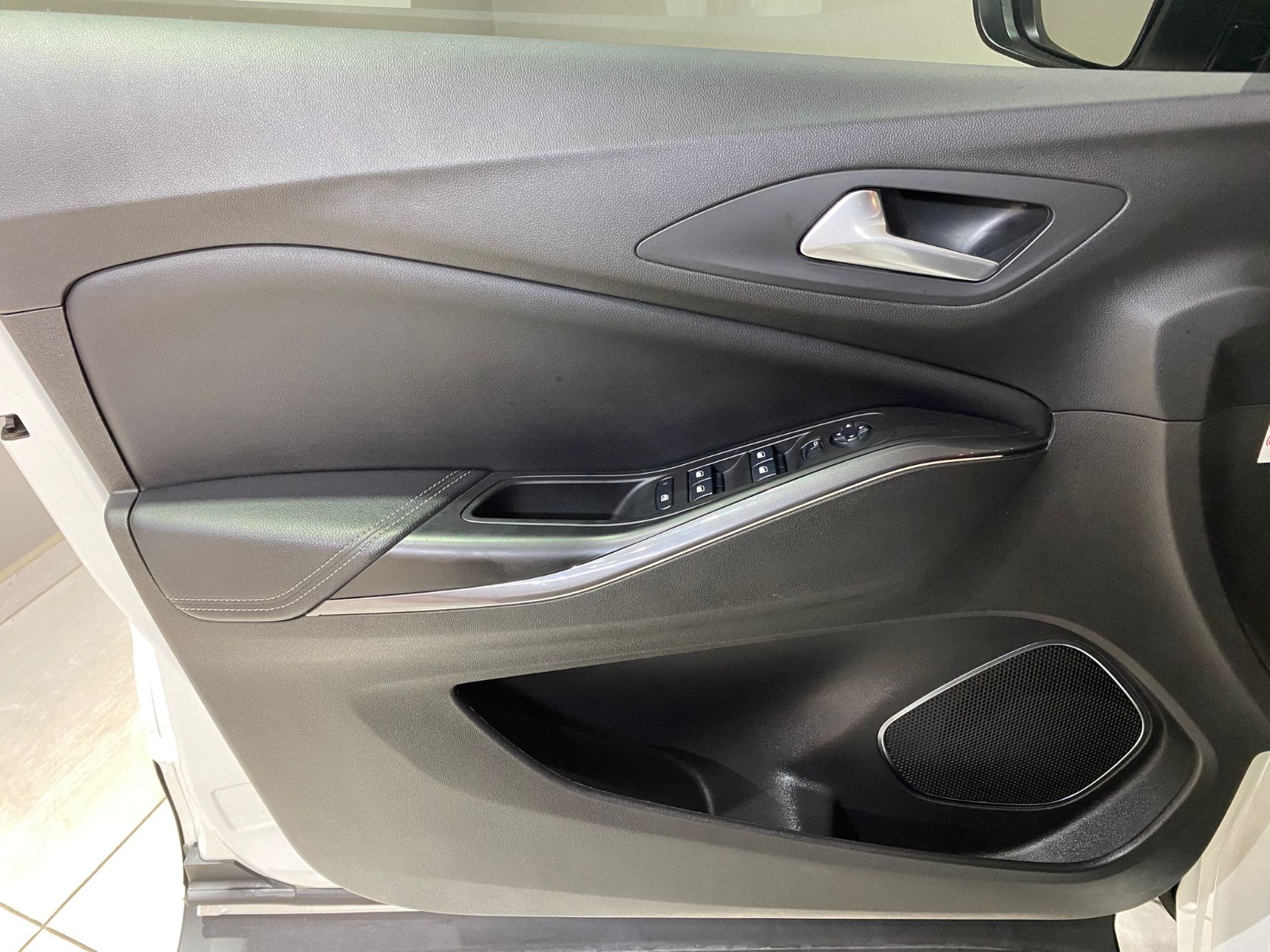 2020 Dizel Otomatik Opel Grandland X Beyaz Gürel Tasarım Aksesuar Otomotiv San. Tic. Ltd. Şti.