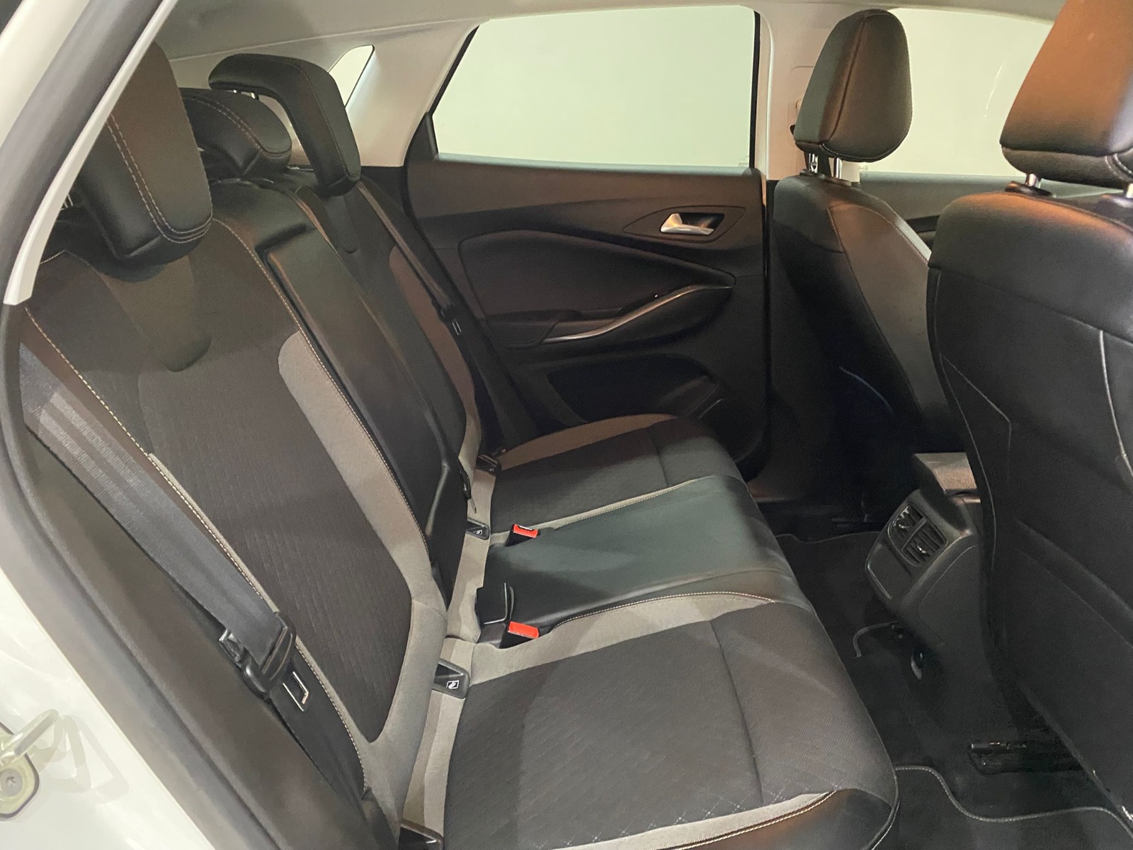 2020 Dizel Otomatik Opel Grandland X Beyaz Gürel Tasarım Aksesuar Otomotiv San. Tic. Ltd. Şti.