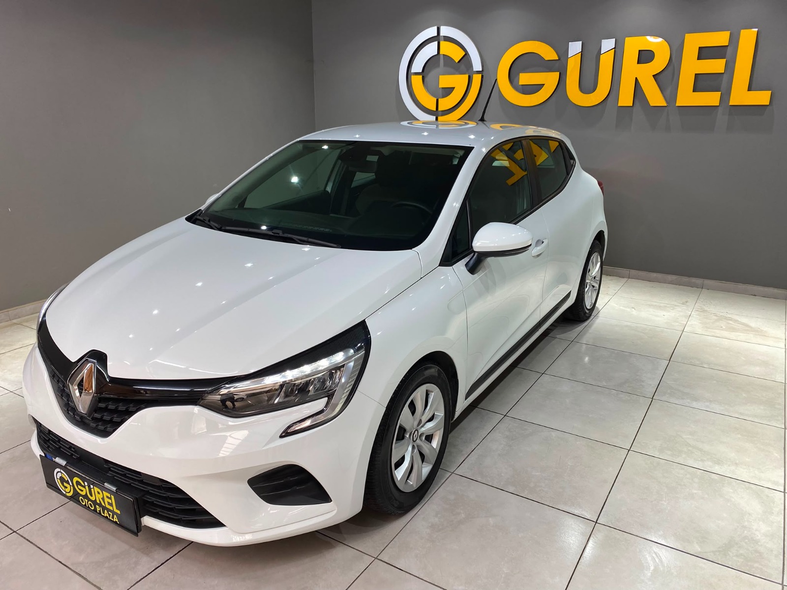 2022 Benzin Manuel Renault Clio Beyaz Gürel Tasarım Aksesuar Otomotiv San. Tic. Ltd. Şti.