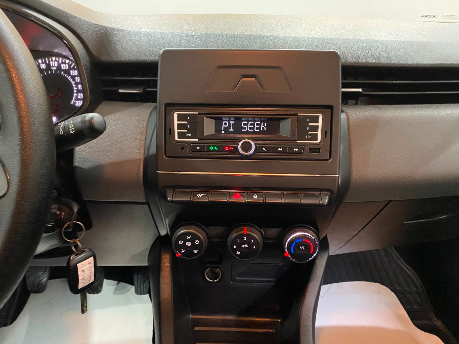 2022 Benzin Manuel Renault Clio Beyaz Gürel Tasarım Aksesuar Otomotiv San. Tic. Ltd. Şti.