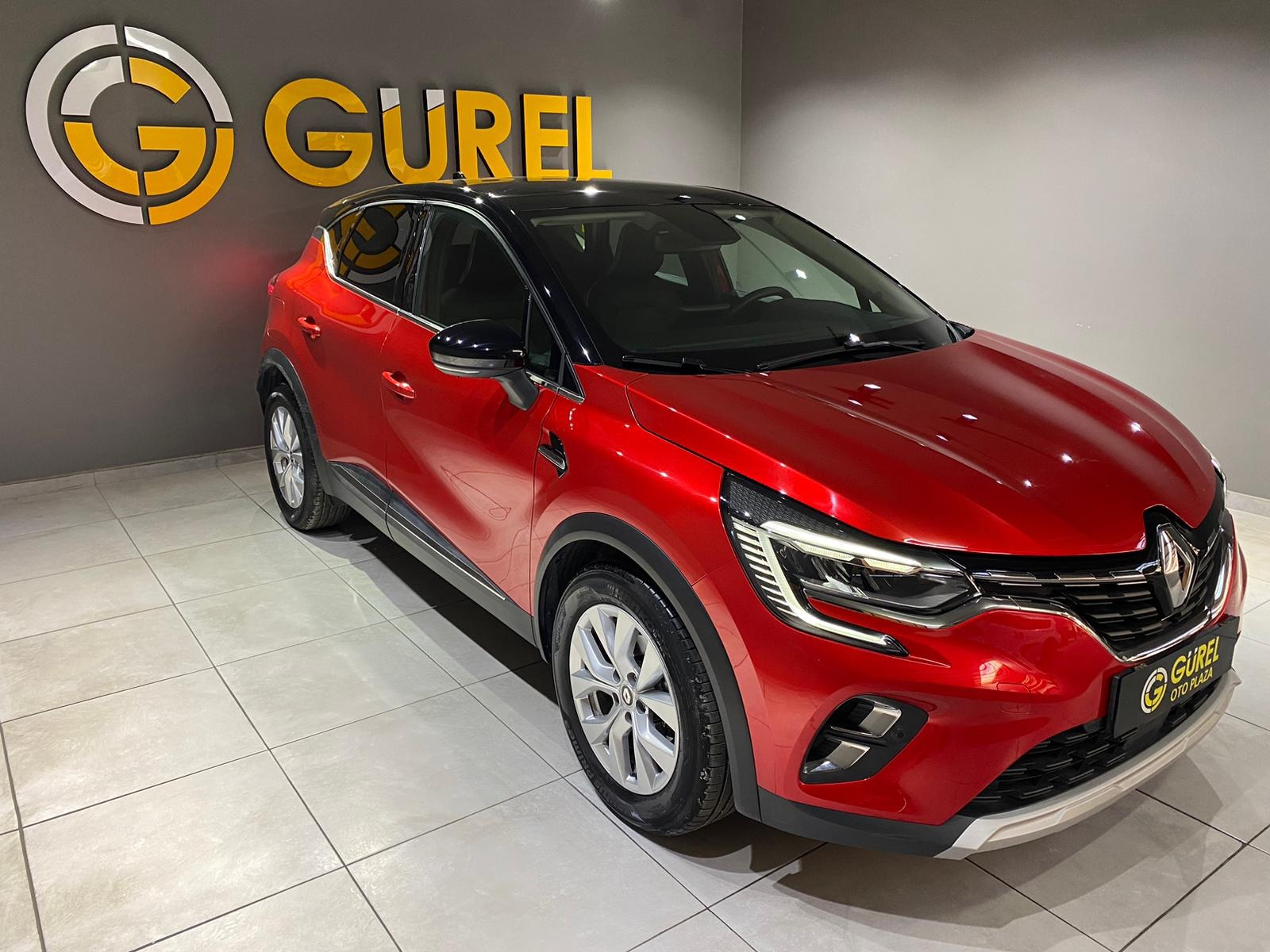 2022 MHEV Otomatik Renault Captur Kırmızı Gürel Tasarım Aksesuar Otomotiv San. Tic. Ltd. Şti.