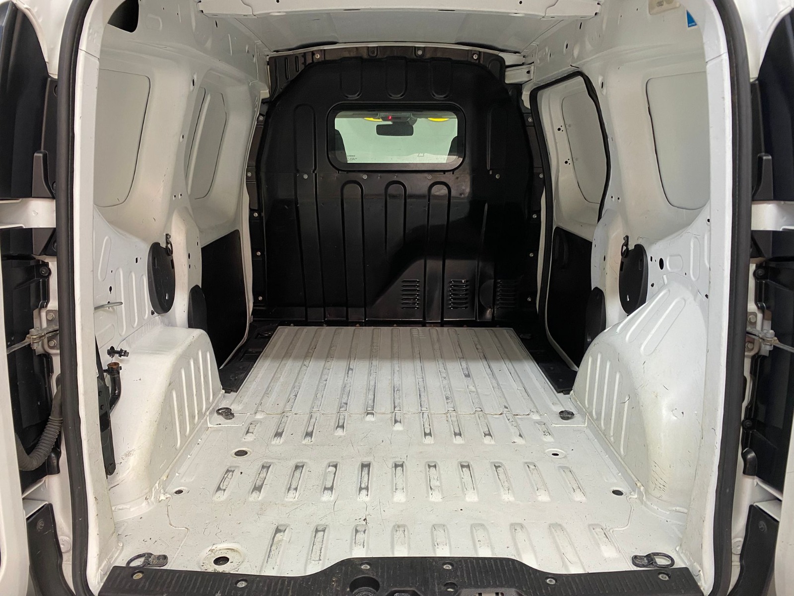 2023 Dizel Manuel Renault Express Van Beyaz Gürel Tasarım Aksesuar Otomotiv San. Tic. Ltd. Şti.