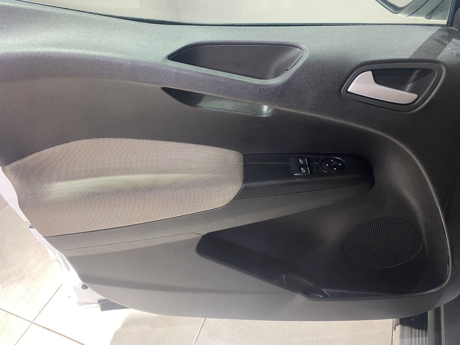 2023 Benzin Manuel Ford Tourneo Courier Beyaz Gürel Tasarım Aksesuar Otomotiv San. Tic. Ltd. Şti.