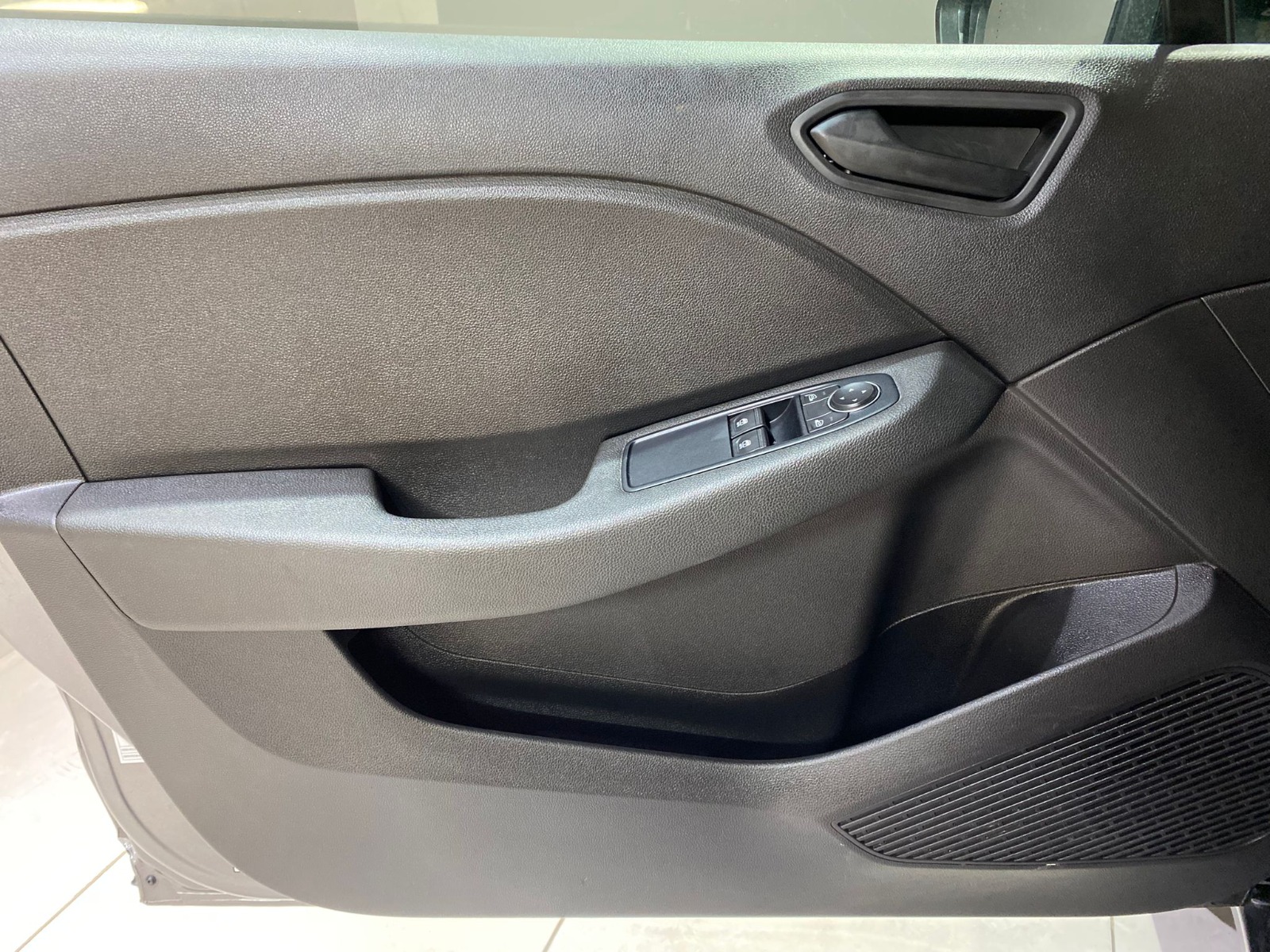 2023 Benzin Manuel Renault Clio Gri Gürel Tasarım Aksesuar Otomotiv San. Tic. Ltd. Şti.