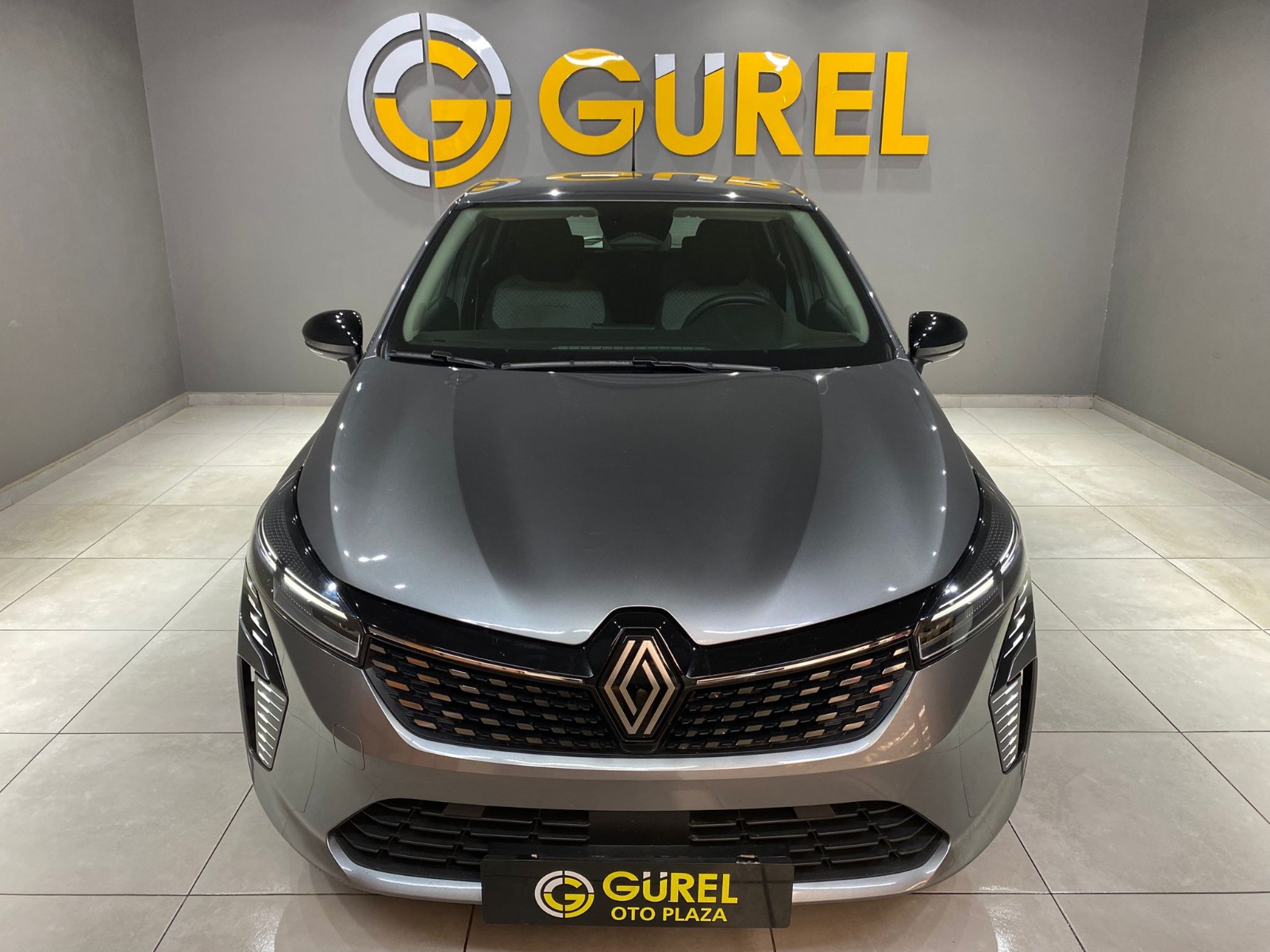 2024 Benzin Otomatik Renault Clio Gri Gürel Tasarım Aksesuar Otomotiv San. Tic. Ltd. Şti.