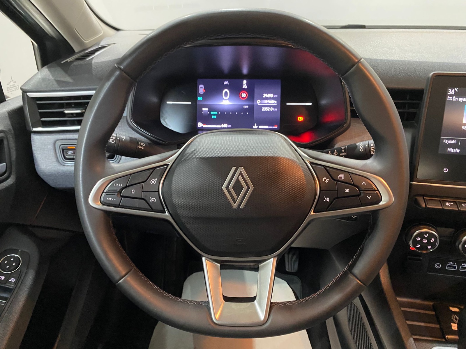 2024 Benzin Otomatik Renault Clio Gri Gürel Tasarım Aksesuar Otomotiv San. Tic. Ltd. Şti.