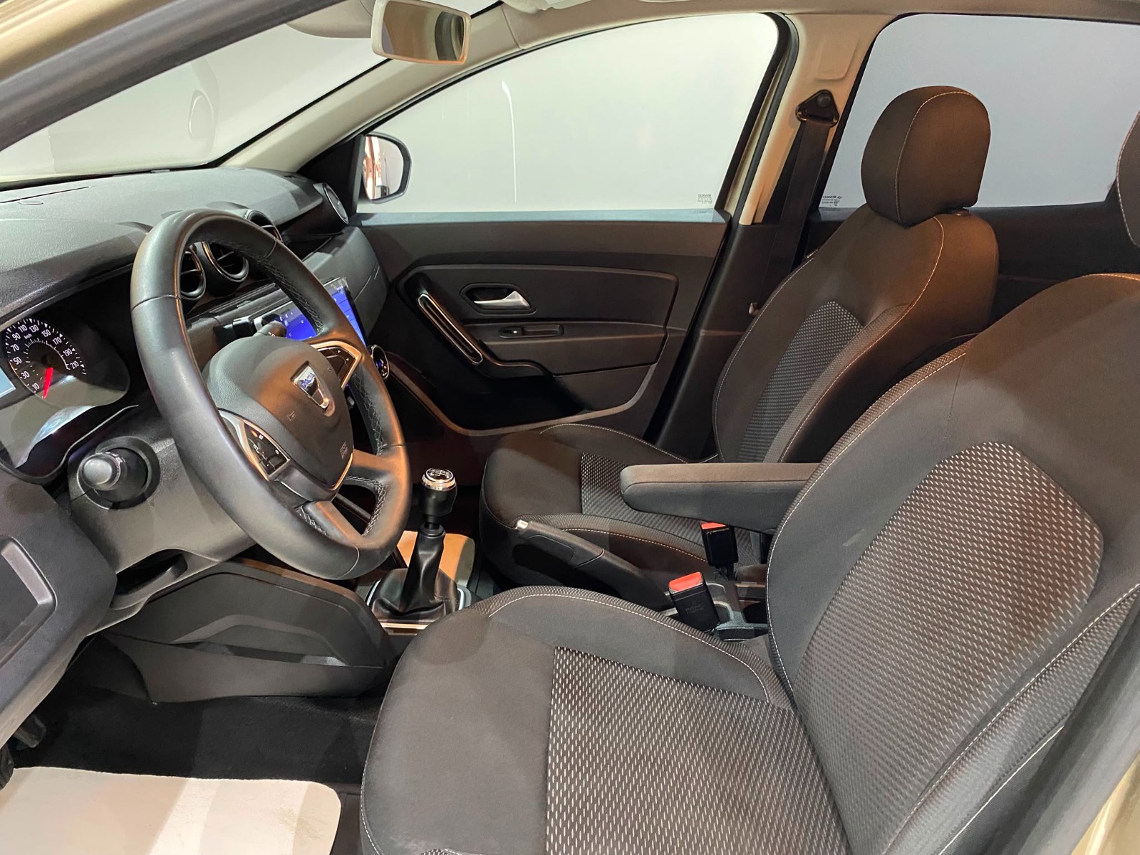 2018 Benzin Manuel Dacia Duster Kahverengi Gürel Tasarım Aksesuar Otomotiv San. Tic. Ltd. Şti.