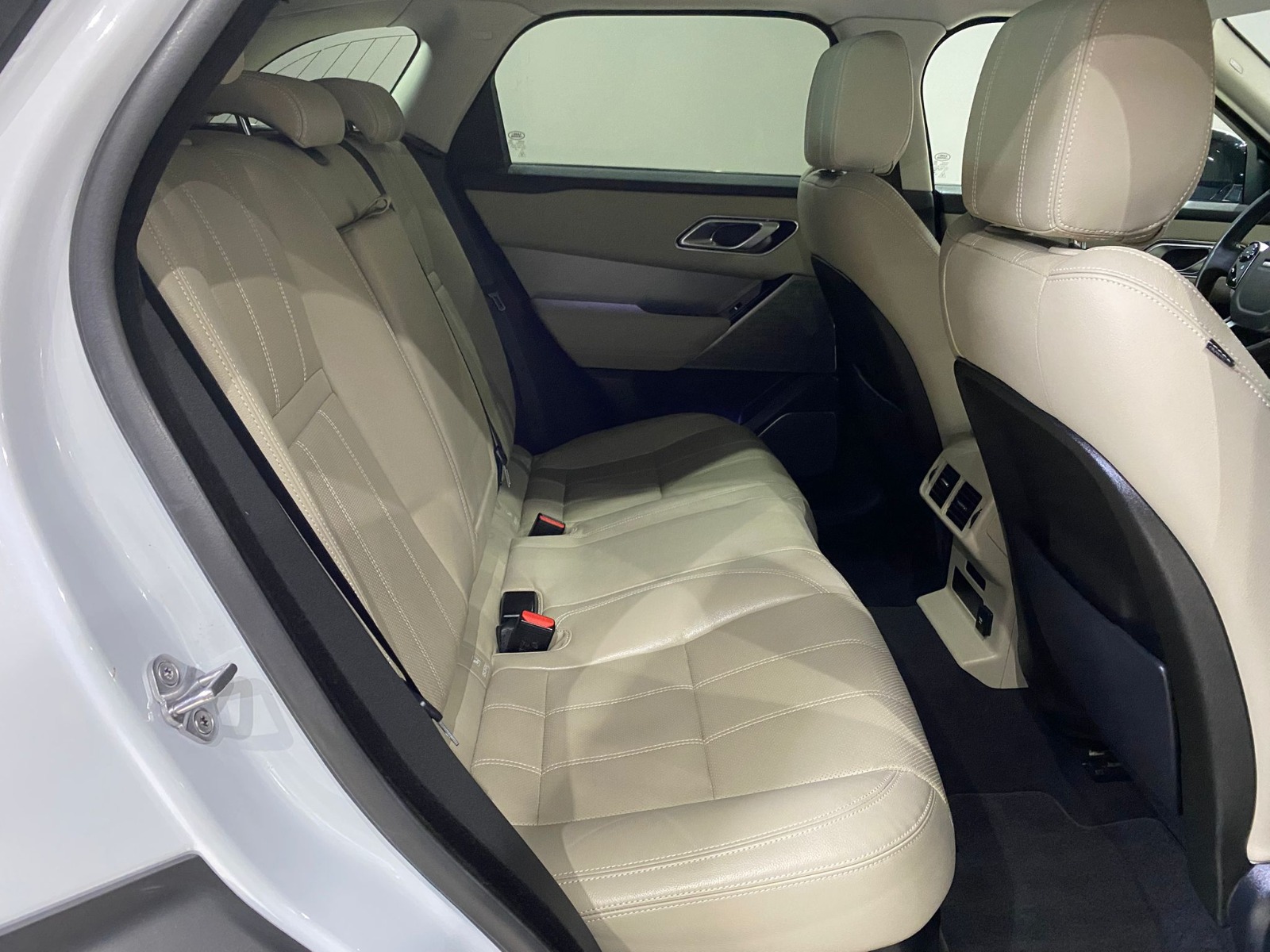 2019 Dizel Otomatik Land Rover Range Rover Velar Beyaz Gürel Tasarım Aksesuar Otomotiv San. Tic. Ltd. Şti.