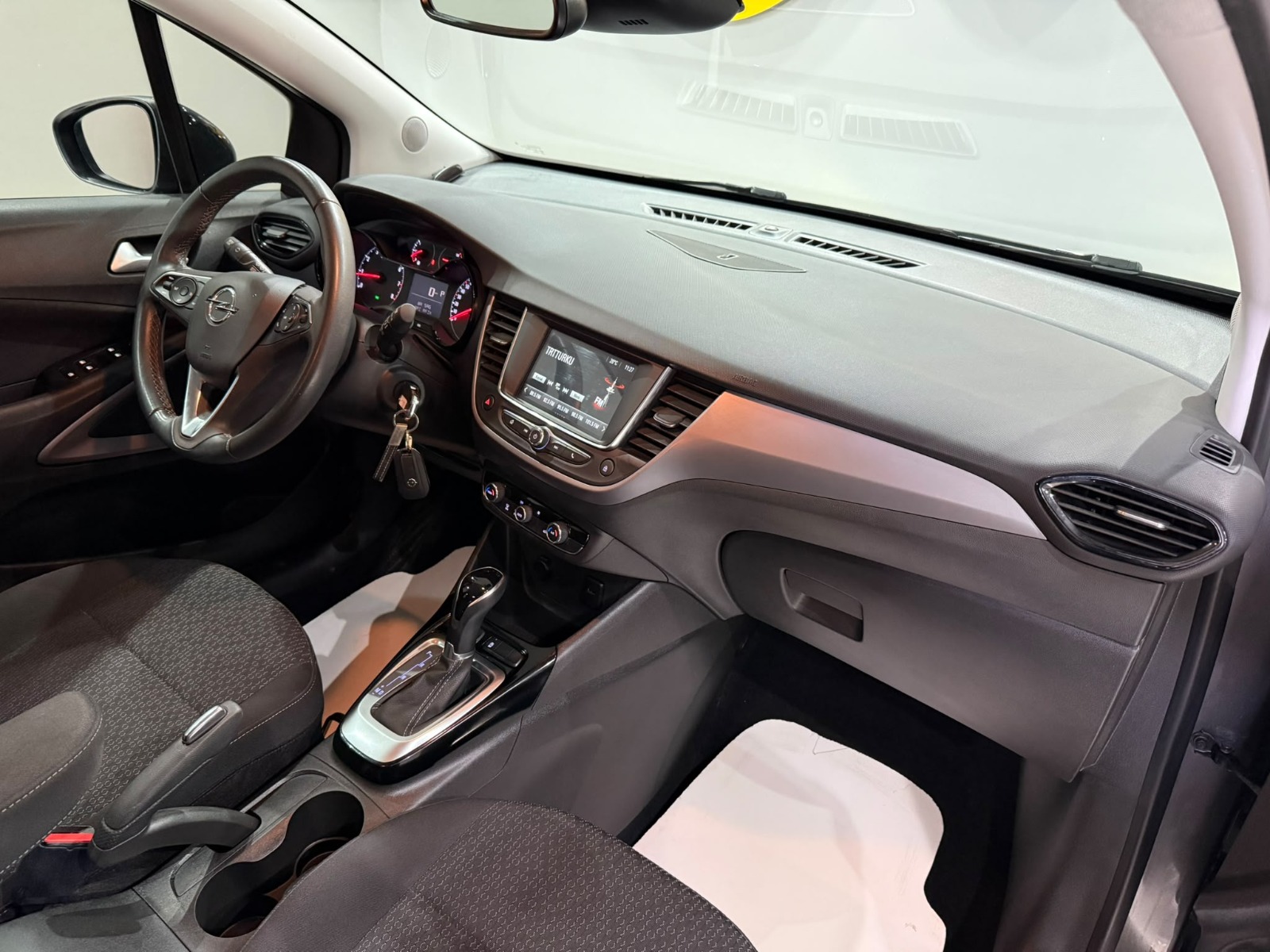 2022 Benzin Otomatik Opel Crossland Gri Gürel Tasarım Aksesuar Otomotiv San. Tic. Ltd. Şti.
