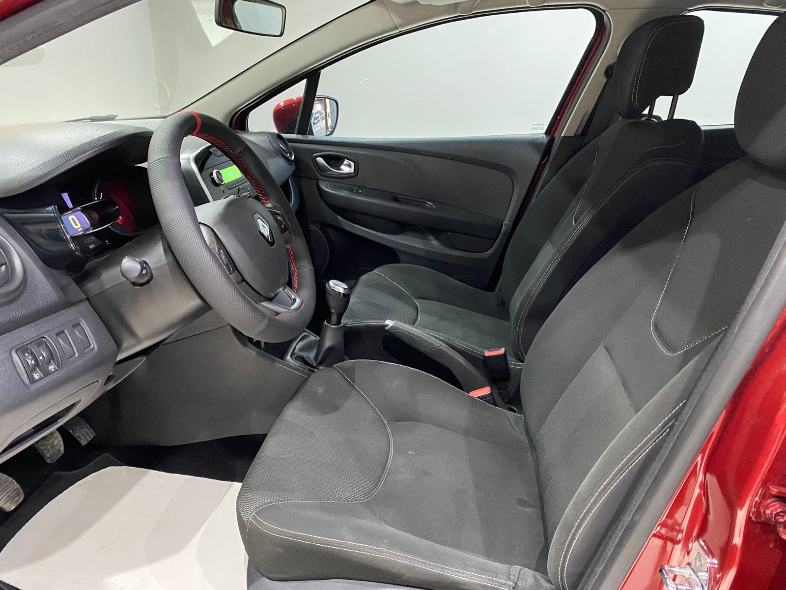 2019 Benzin Manuel Renault Clio Kırmızı Gürel Tasarım Aksesuar Otomotiv San. Tic. Ltd. Şti.