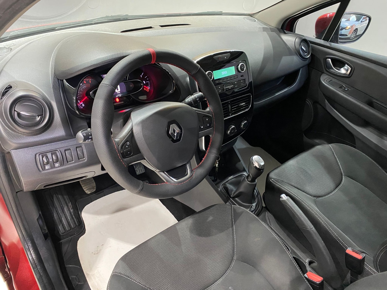 2019 Benzin Manuel Renault Clio Kırmızı Gürel Tasarım Aksesuar Otomotiv San. Tic. Ltd. Şti.