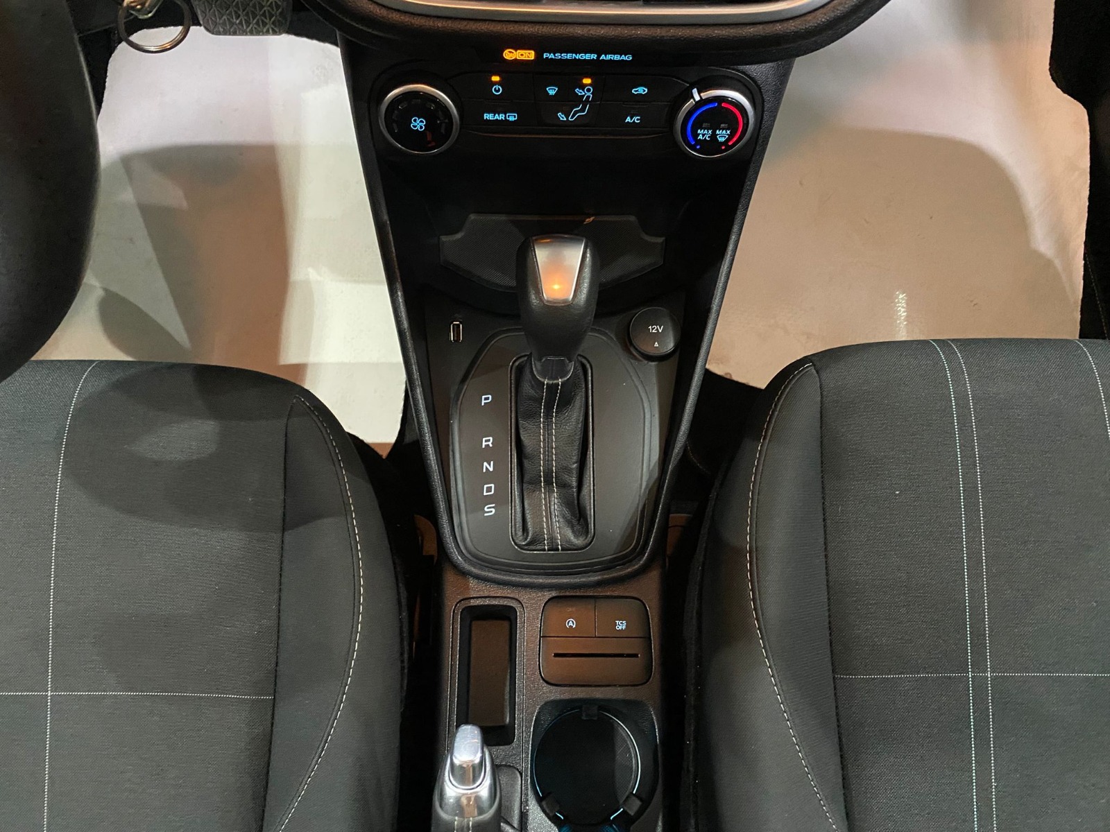 2020 Benzin Otomatik Ford Fiesta Beyaz Gürel Tasarım Aksesuar Otomotiv San. Tic. Ltd. Şti.