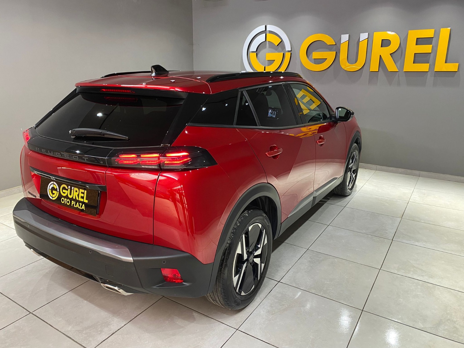 2024 Benzin Otomatik Peugeot 2008 Kırmızı Gürel Tasarım Aksesuar Otomotiv San. Tic. Ltd. Şti.