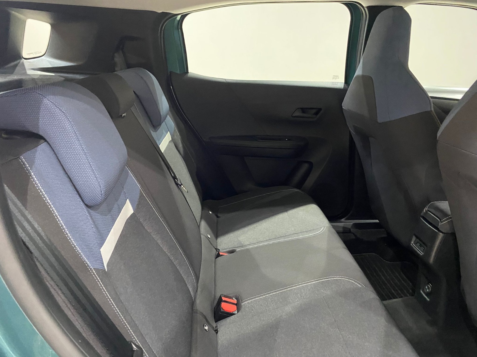 2025 Benzin Otomatik Opel Frontera Yeşil Gürel Tasarım Aksesuar Otomotiv San. Tic. Ltd. Şti.