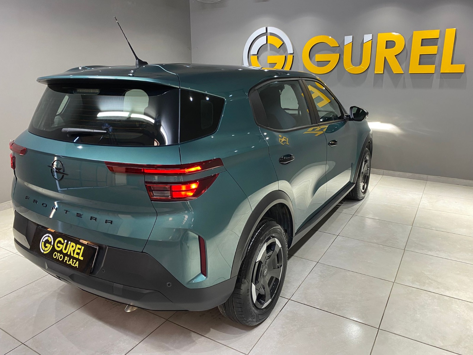 2025 Benzin Otomatik Opel Frontera Yeşil Gürel Tasarım Aksesuar Otomotiv San. Tic. Ltd. Şti.