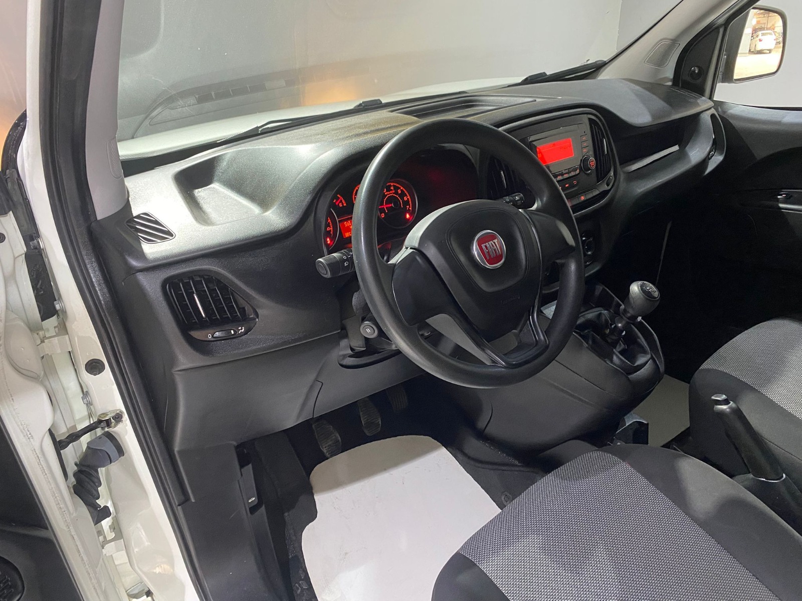 2023 Dizel Manuel Fiat Doblo Beyaz Gürel Tasarım Aksesuar Otomotiv San. Tic. Ltd. Şti.