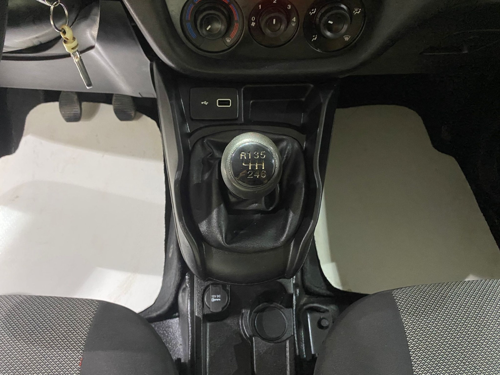 2023 Dizel Manuel Fiat Doblo Beyaz Gürel Tasarım Aksesuar Otomotiv San. Tic. Ltd. Şti.
