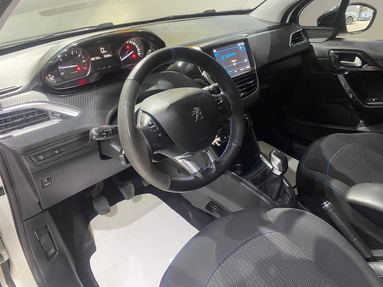 2019 Benzin Manuel Peugeot 208 Beyaz Gürel Tasarım Aksesuar Otomotiv San. Tic. Ltd. Şti.