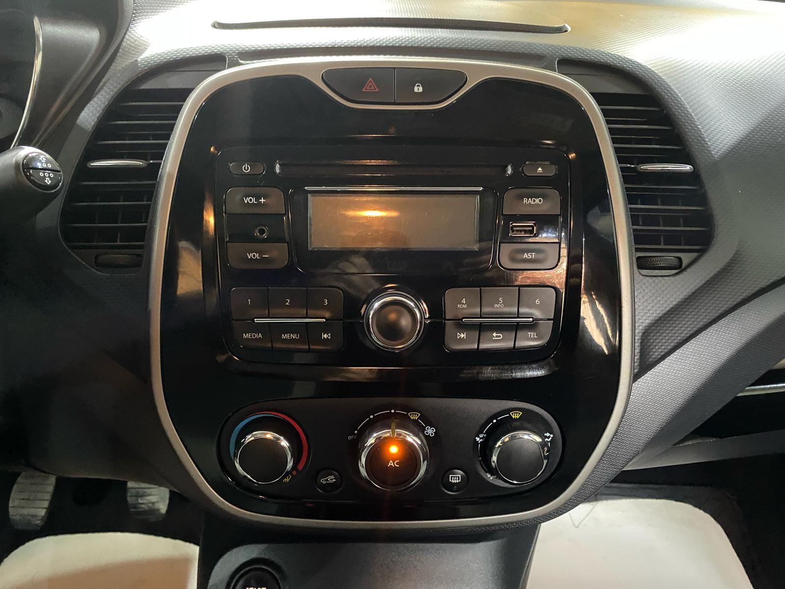 2013 Benzin Manuel Renault Captur Siyah Gürel Tasarım Aksesuar Otomotiv San. Tic. Ltd. Şti.