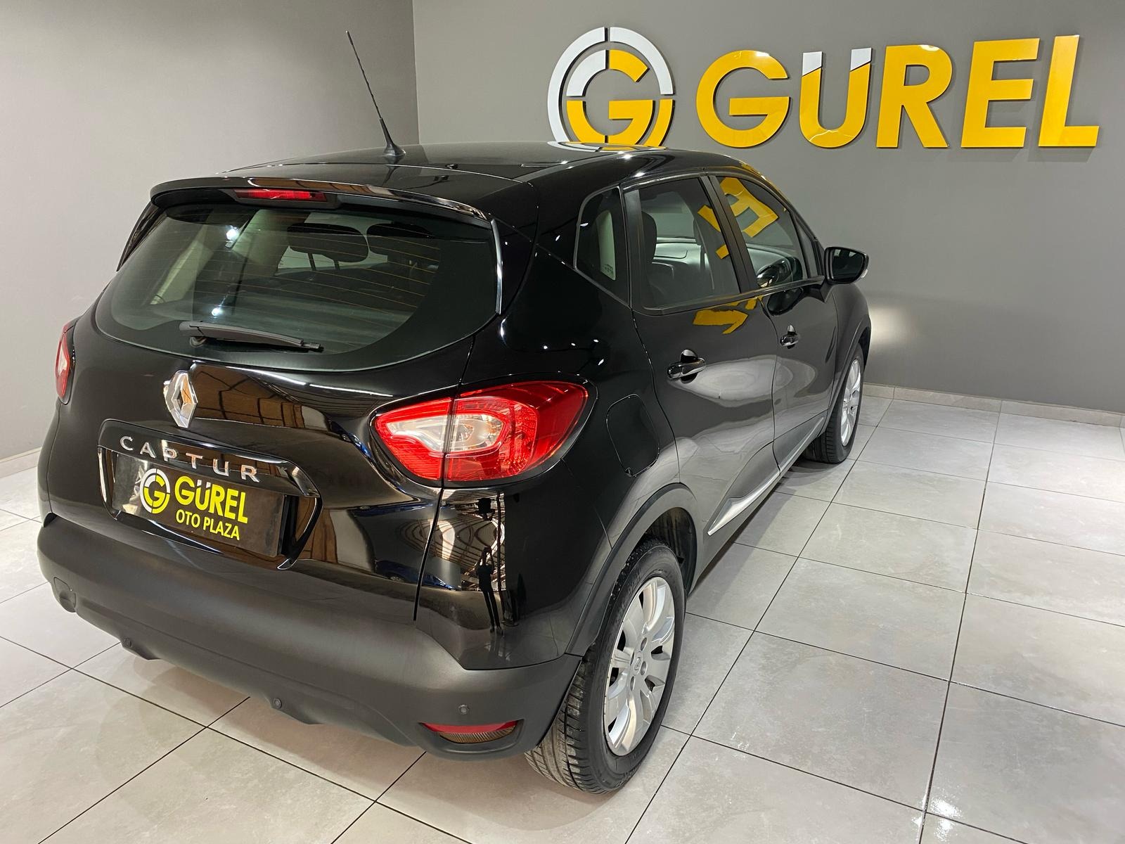 2013 Benzin Manuel Renault Captur Siyah Gürel Tasarım Aksesuar Otomotiv San. Tic. Ltd. Şti.