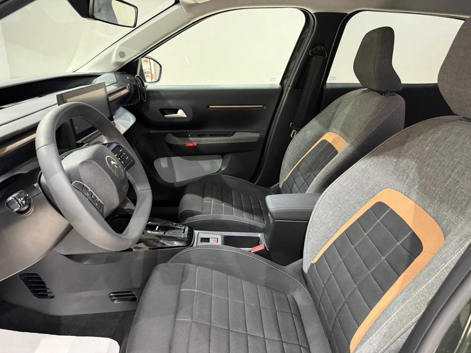 2026 Hybrid Otomatik Citroen C3 AirCross Yeşil Gürel Tasarım Aksesuar Otomotiv San. Tic. Ltd. Şti.