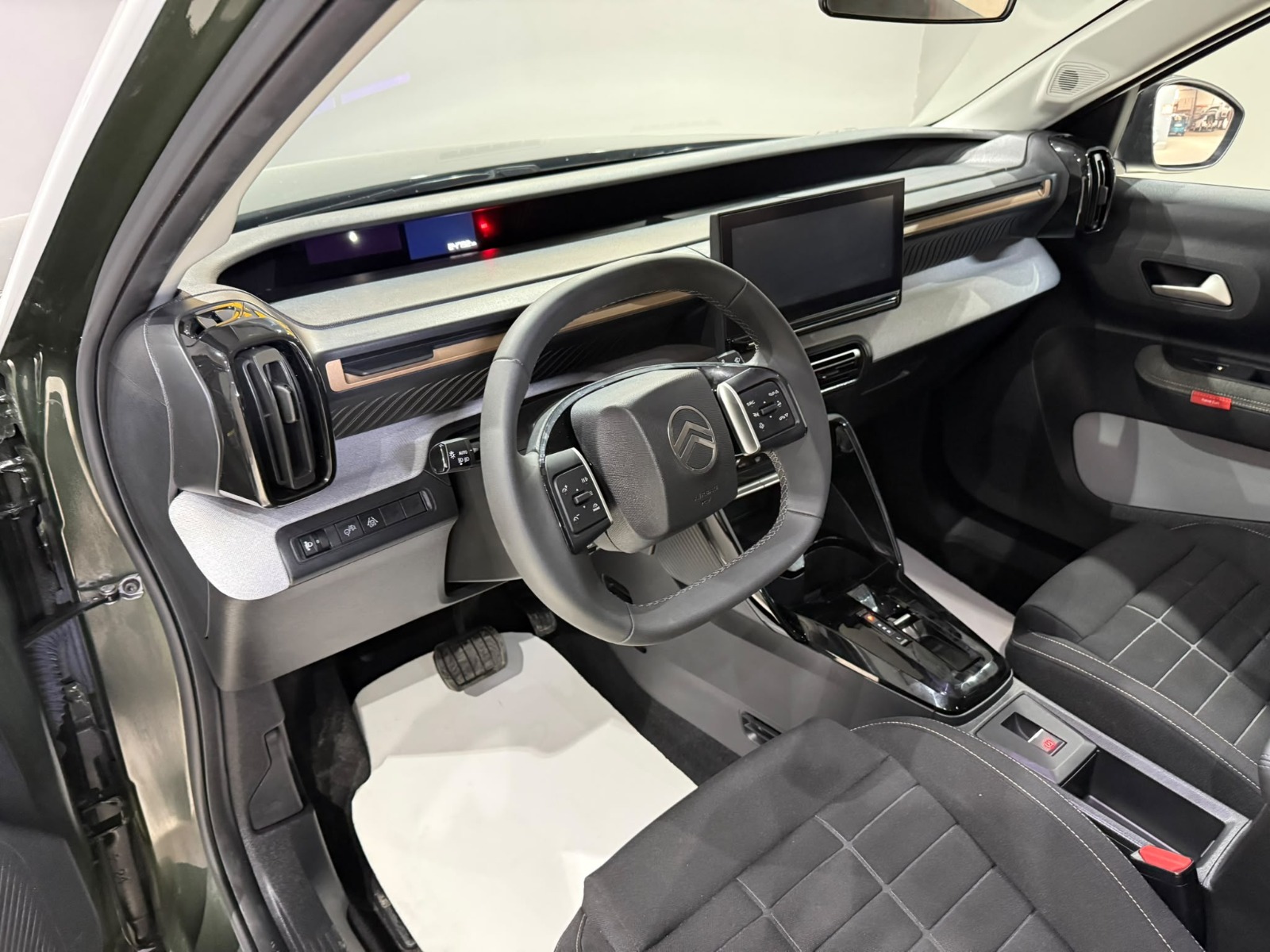2026 Hybrid Otomatik Citroen C3 AirCross Yeşil Gürel Tasarım Aksesuar Otomotiv San. Tic. Ltd. Şti.