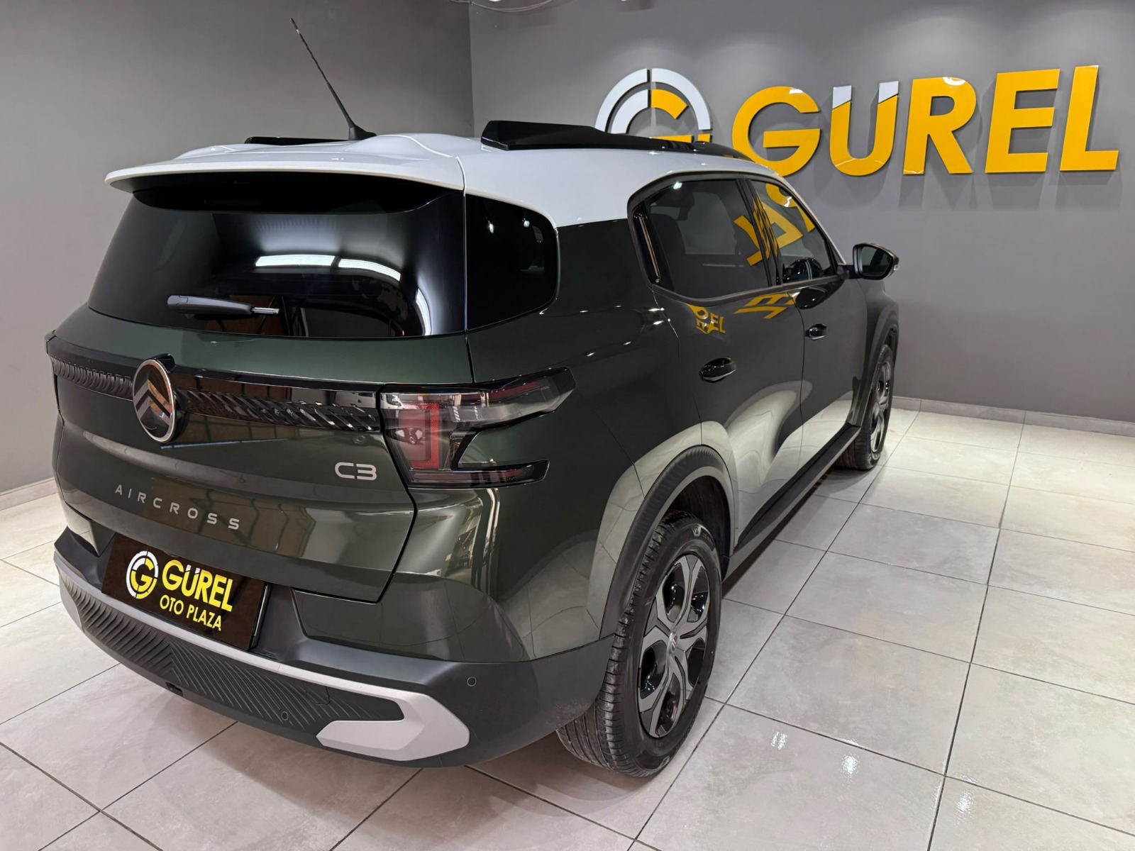 2026 Hybrid Otomatik Citroen C3 AirCross Yeşil Gürel Tasarım Aksesuar Otomotiv San. Tic. Ltd. Şti.