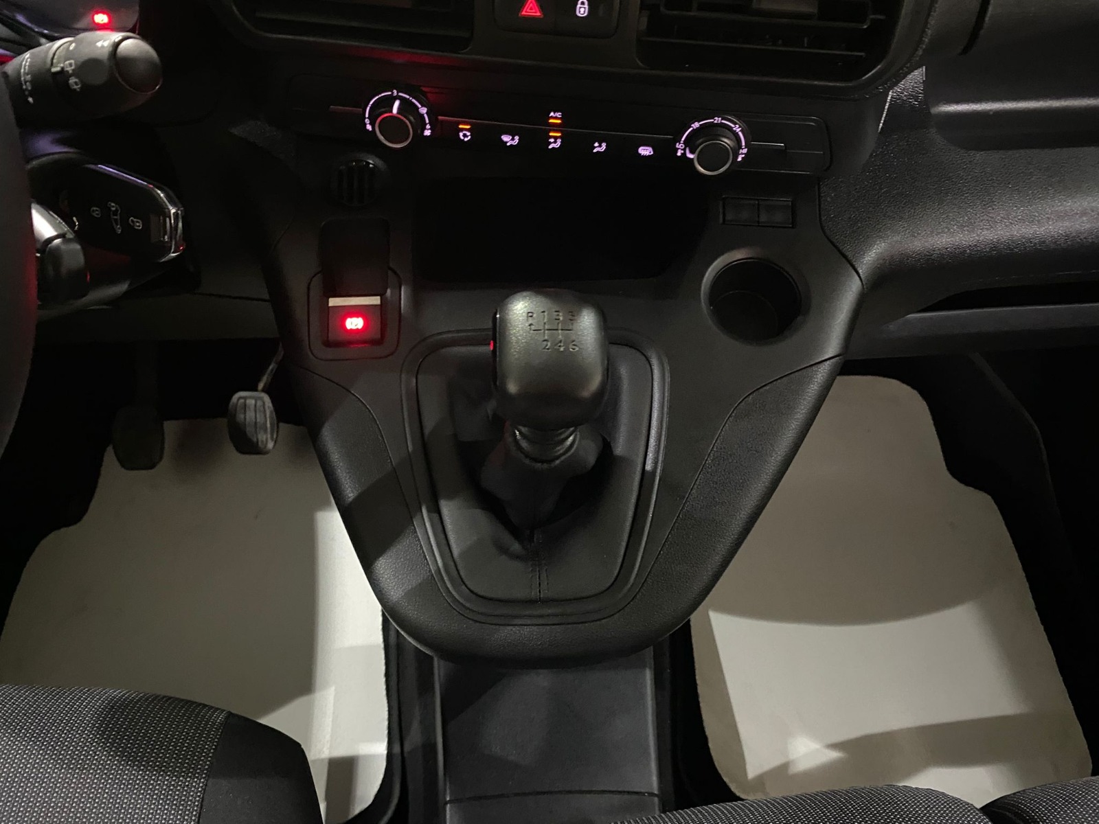2023 Dizel Manuel Fiat Doblo Beyaz Gürel Tasarım Aksesuar Otomotiv San. Tic. Ltd. Şti.