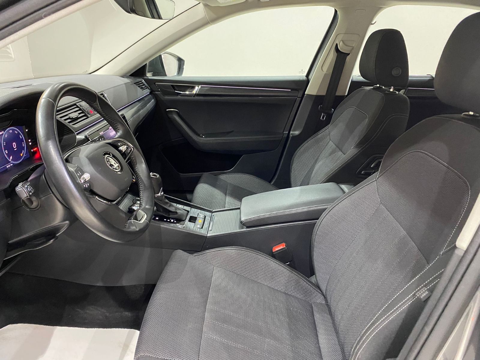 2023 Benzin Otomatik Skoda Superb Gri Gürel Tasarım Aksesuar Otomotiv San. Tic. Ltd. Şti.