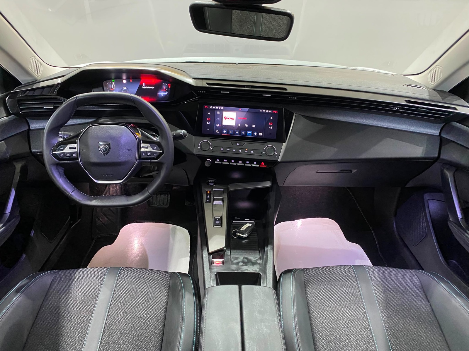 2025 Benzin Otomatik Peugeot 408 Beyaz Gürel Tasarım Aksesuar Otomotiv San. Tic. Ltd. Şti.