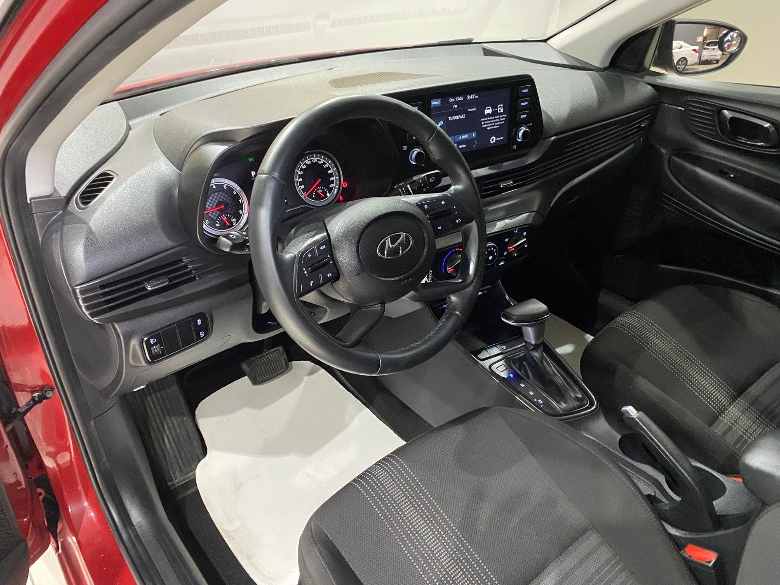2020 Benzin Otomatik Hyundai i20 Kırmızı Gürel Tasarım Aksesuar Otomotiv San. Tic. Ltd. Şti.