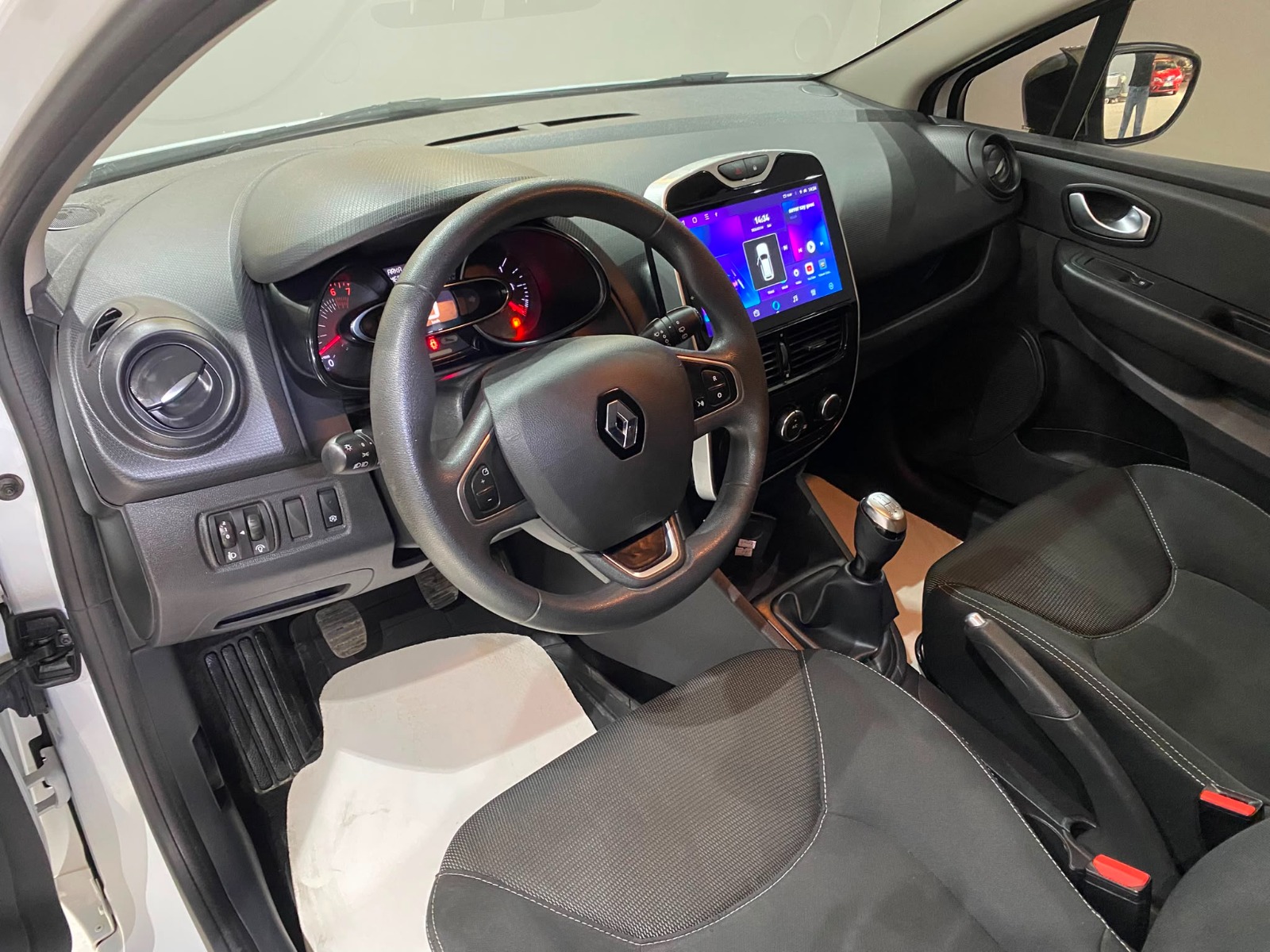2020 Benzin Manuel Renault Clio Beyaz Gürel Tasarım Aksesuar Otomotiv San. Tic. Ltd. Şti.