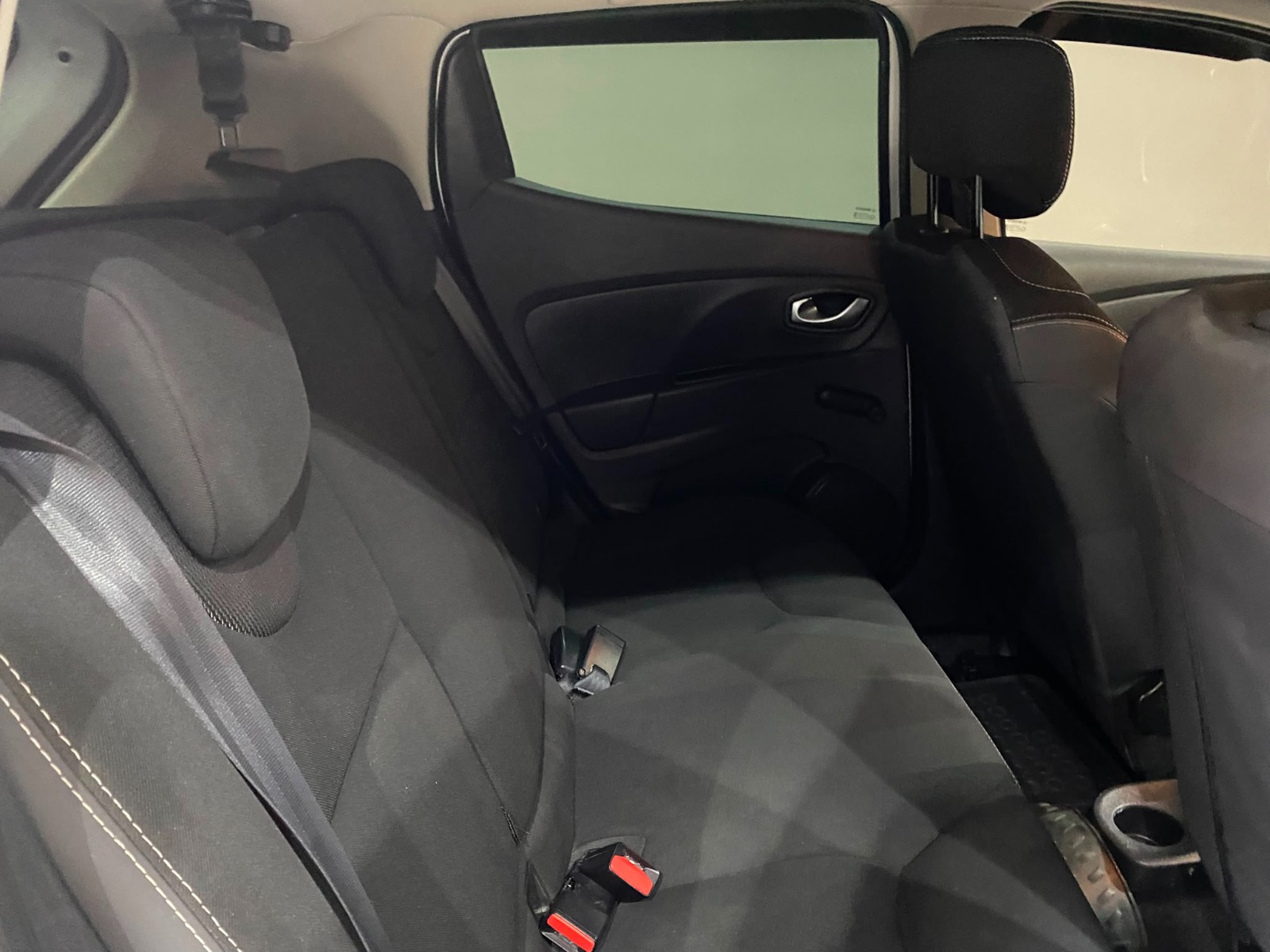 2020 Benzin Manuel Renault Clio Beyaz Gürel Tasarım Aksesuar Otomotiv San. Tic. Ltd. Şti.
