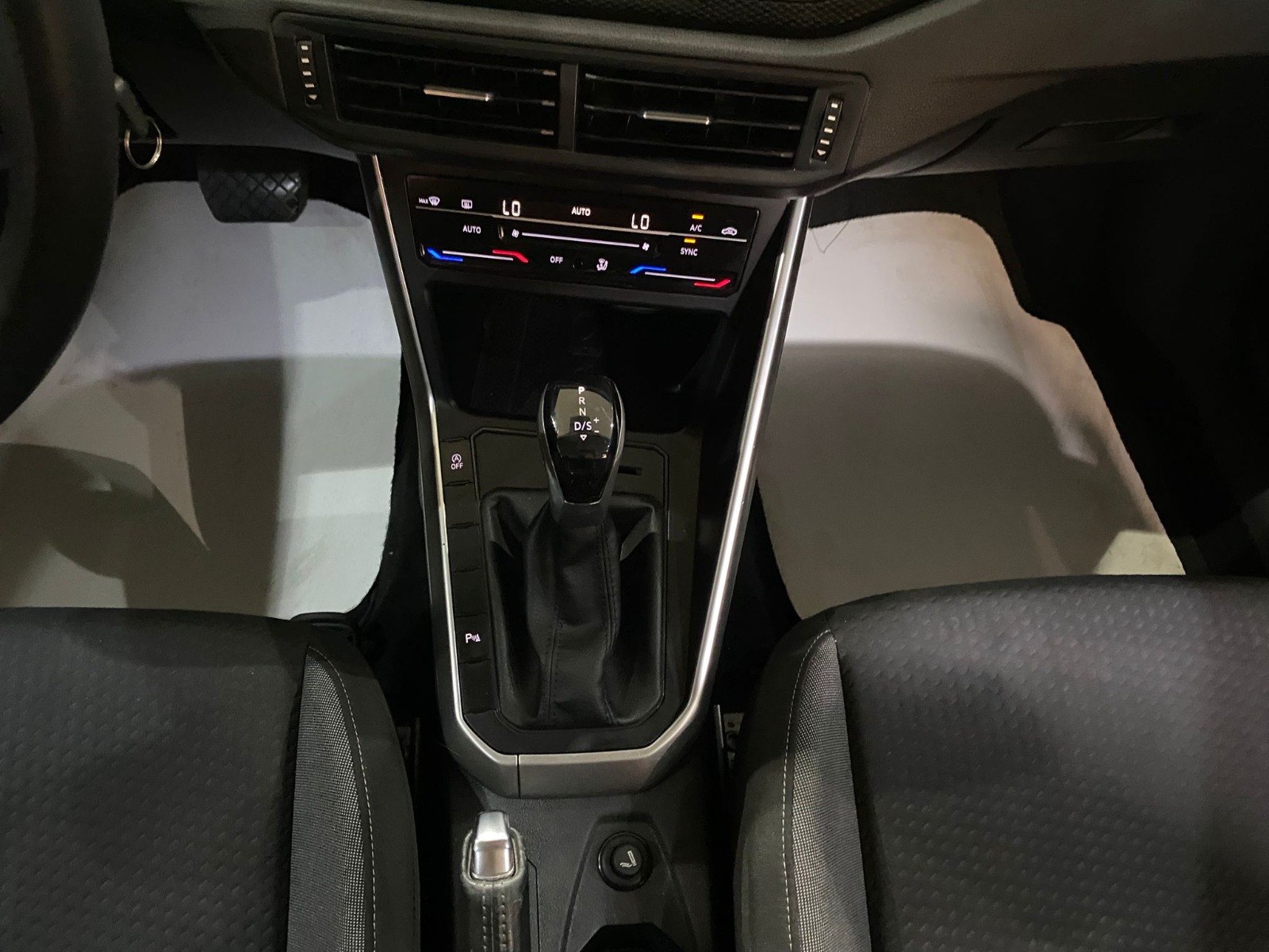 2023 Benzin Otomatik Volkswagen Polo Beyaz Gürel Tasarım Aksesuar Otomotiv San. Tic. Ltd. Şti.
