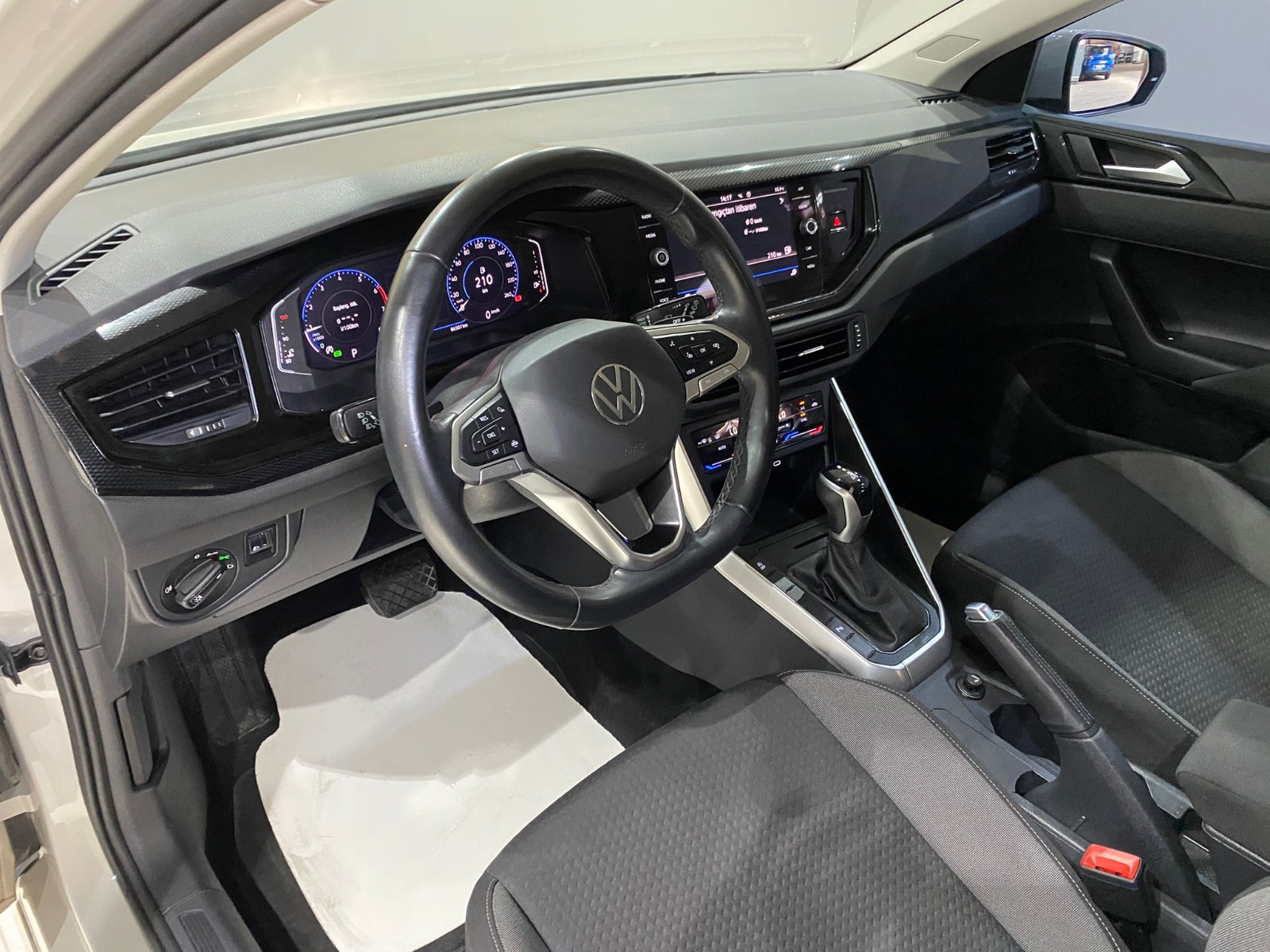 2023 Benzin Otomatik Volkswagen Polo Beyaz Gürel Tasarım Aksesuar Otomotiv San. Tic. Ltd. Şti.