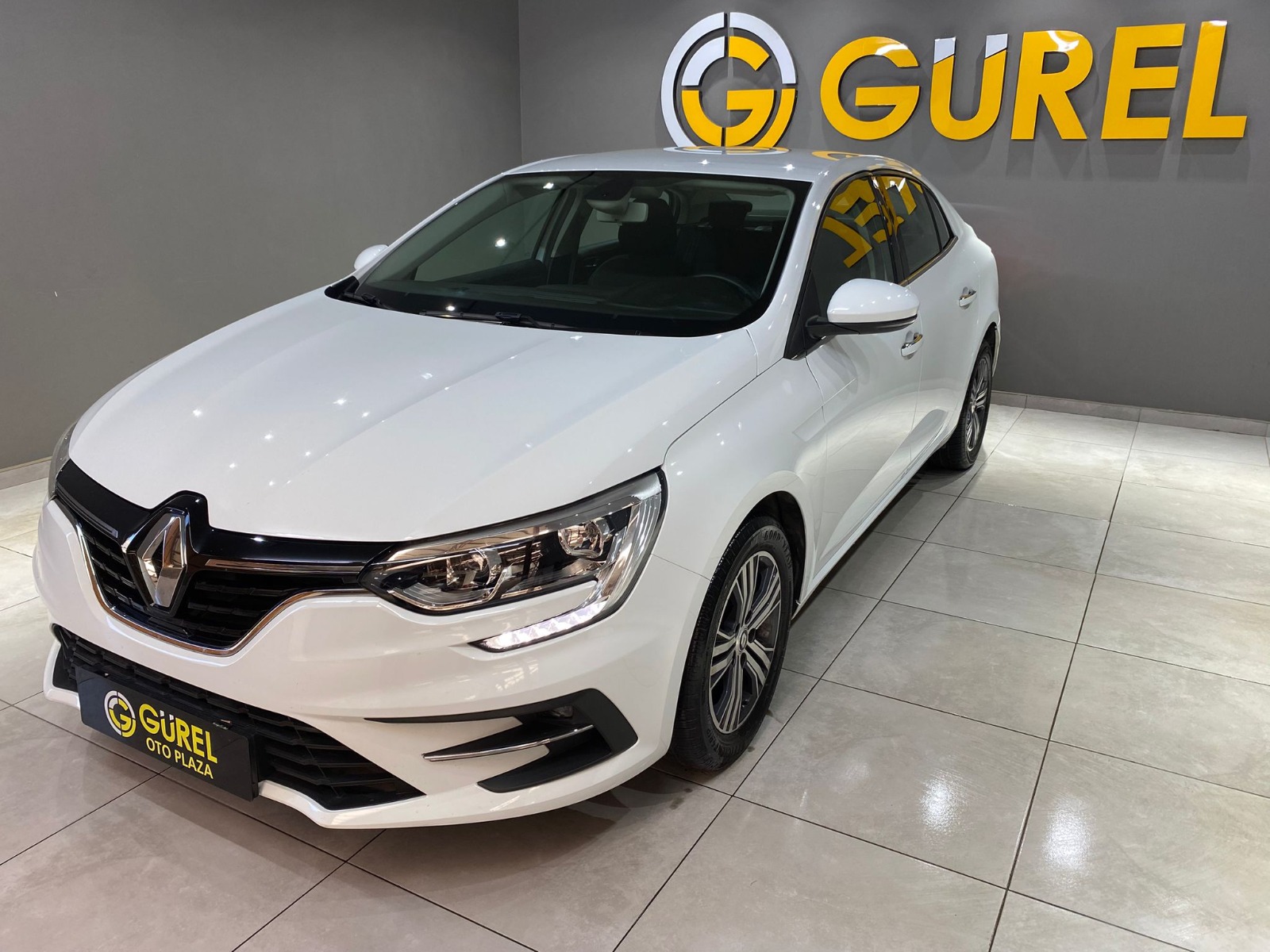 2023 Benzin Otomatik Renault Megane Beyaz Gürel Tasarım Aksesuar Otomotiv San. Tic. Ltd. Şti.