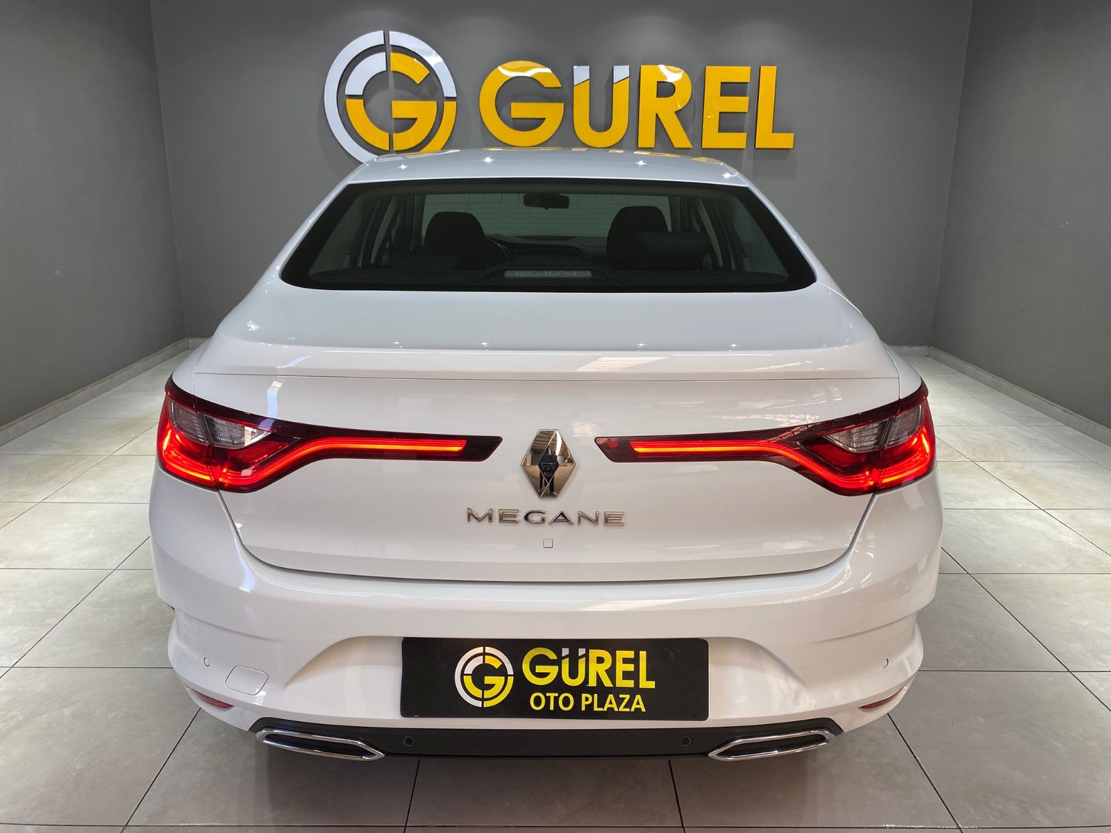 2023 Benzin Otomatik Renault Megane Beyaz Gürel Tasarım Aksesuar Otomotiv San. Tic. Ltd. Şti.