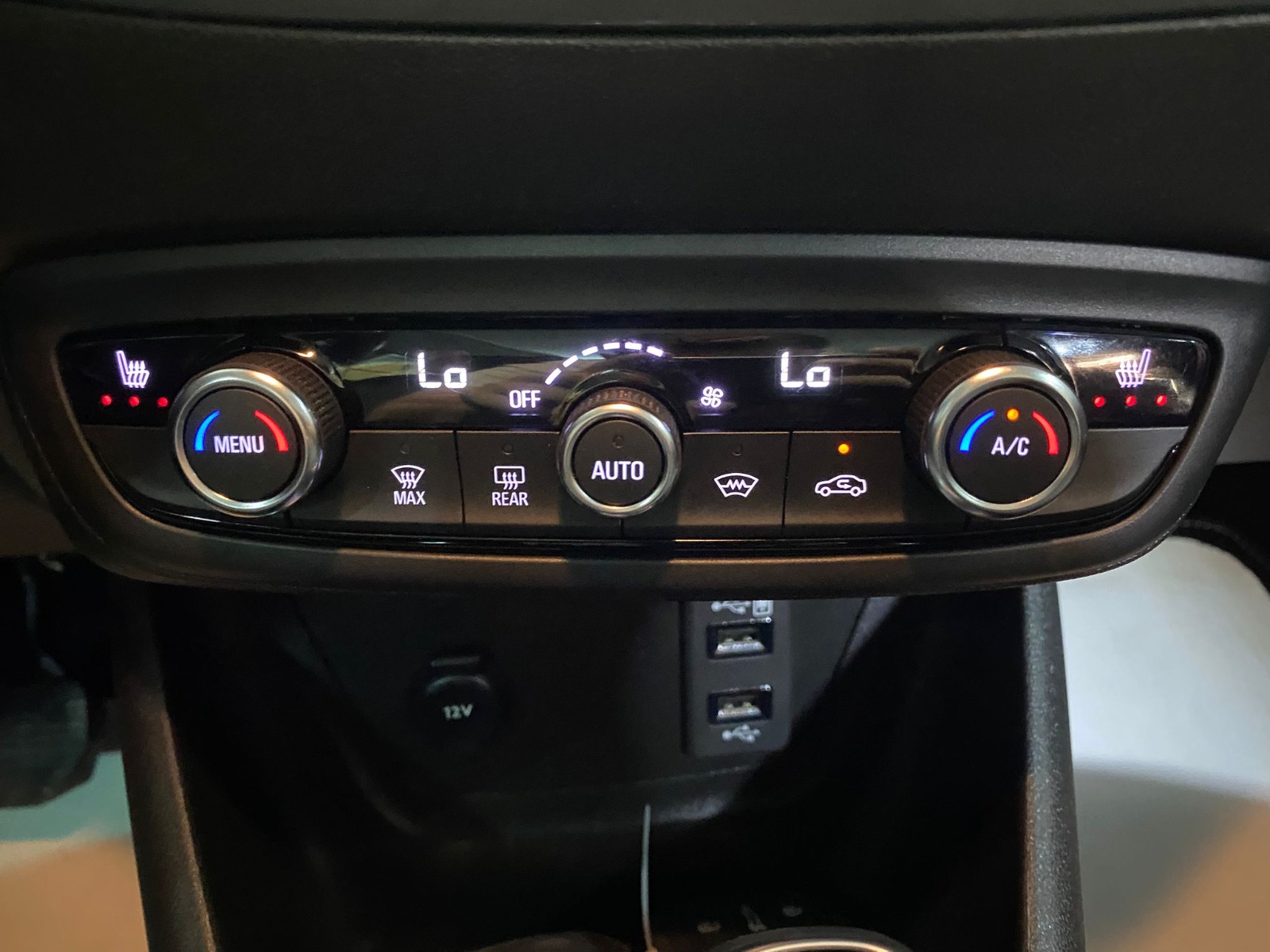 2023 Benzin Otomatik Opel Crossland Beyaz Gürel Tasarım Aksesuar Otomotiv San. Tic. Ltd. Şti.