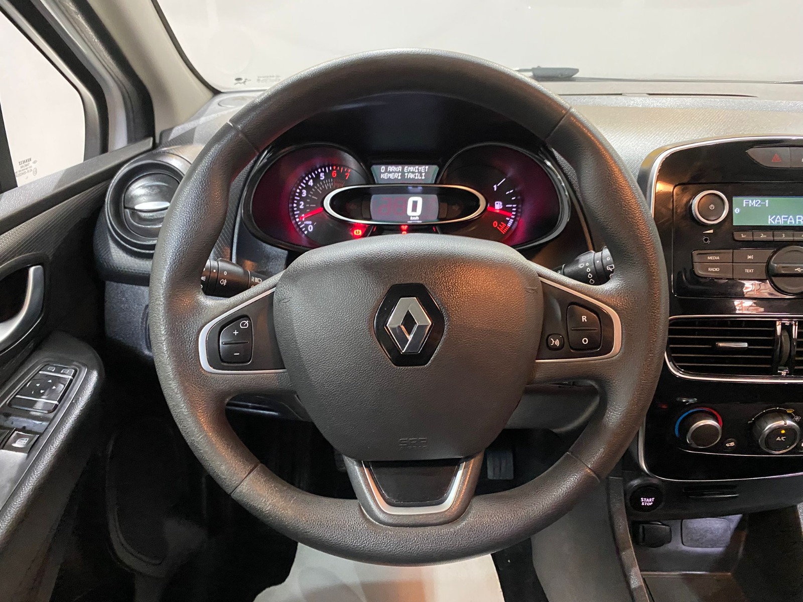 2020 Benzin Manuel Renault Clio Beyaz Gürel Tasarım Aksesuar Otomotiv San. Tic. Ltd. Şti.
