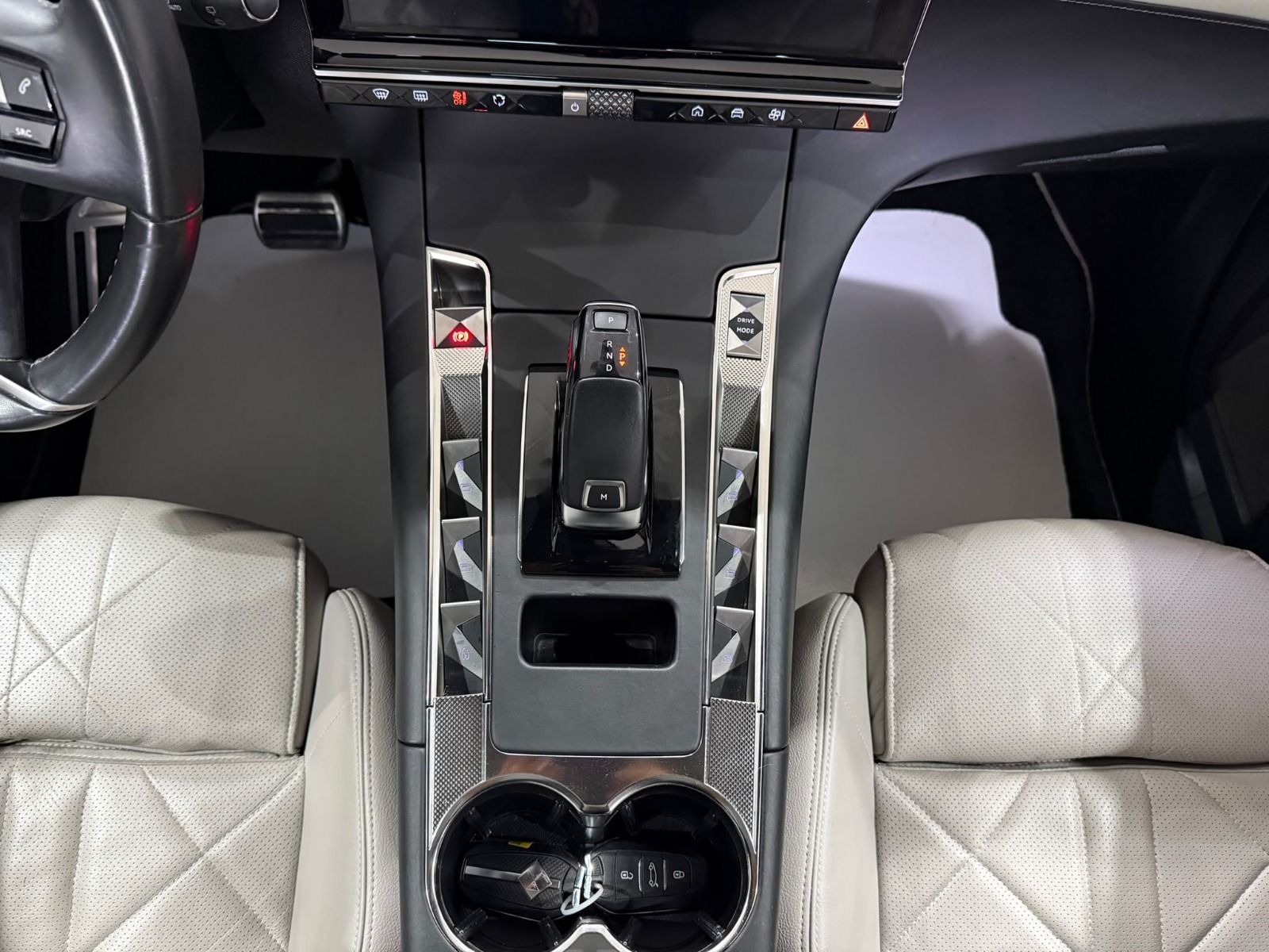 2023 Dizel Otomatik DS Automobiles DS 7 Crossback Beyaz Gürel Tasarım Aksesuar Otomotiv San. Tic. Ltd. Şti.