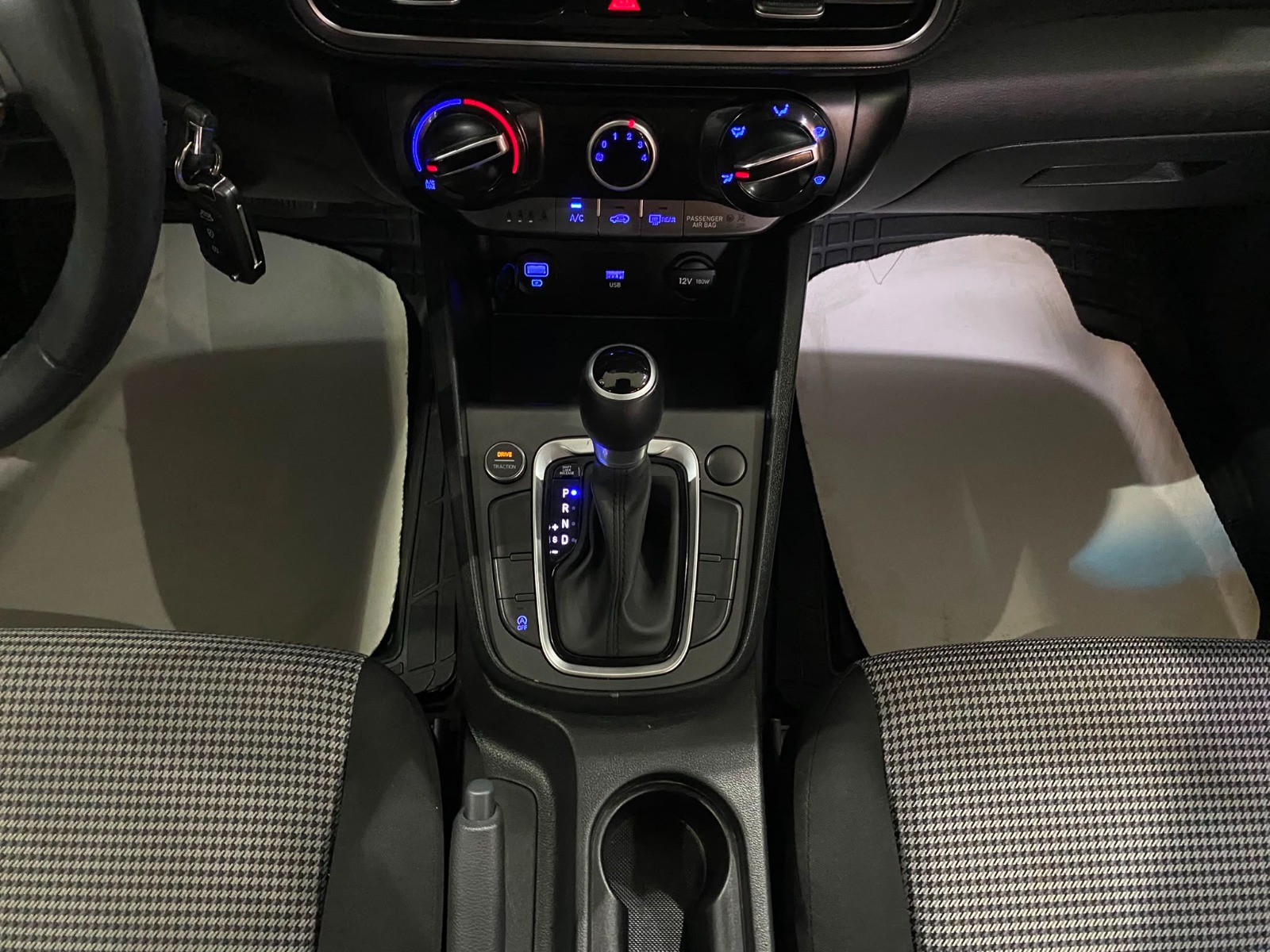 2021 Benzin Otomatik Hyundai Kona Beyaz Gürel Tasarım Aksesuar Otomotiv San. Tic. Ltd. Şti.