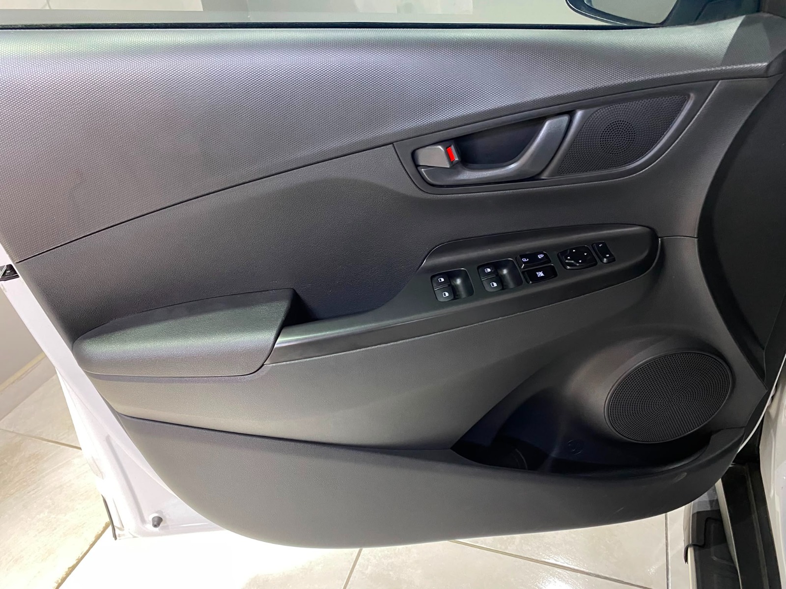 2021 Benzin Otomatik Hyundai Kona Beyaz Gürel Tasarım Aksesuar Otomotiv San. Tic. Ltd. Şti.