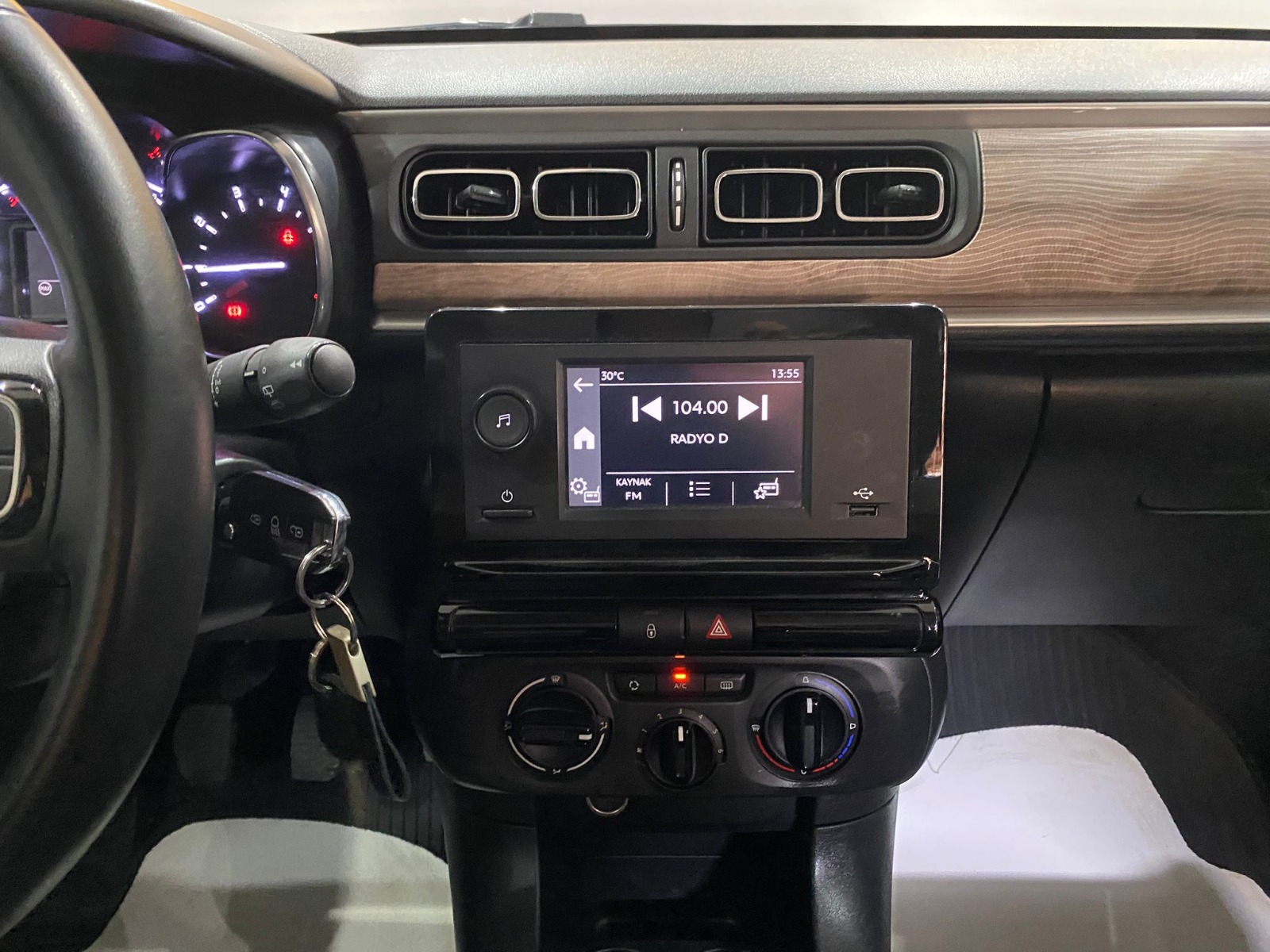 2021 Benzin Manuel Citroen C3 Kırmızı Gürel Tasarım Aksesuar Otomotiv San. Tic. Ltd. Şti.