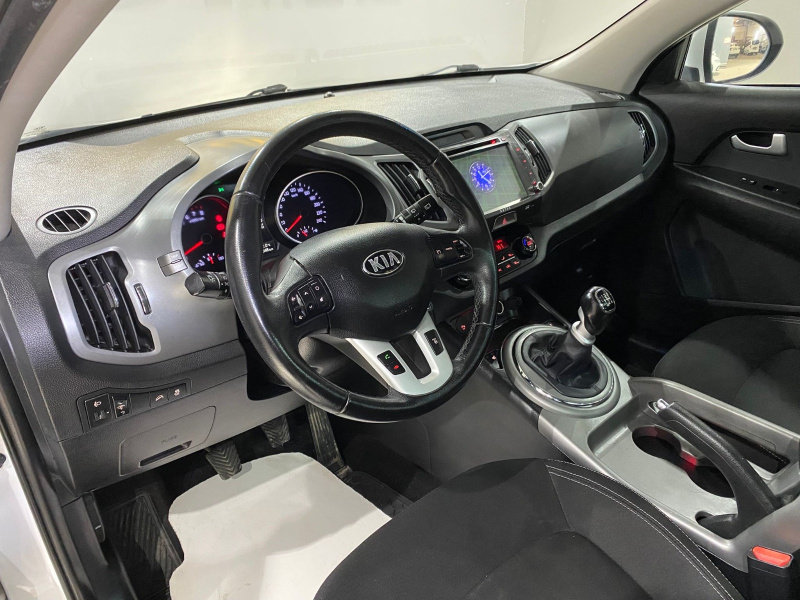 2015 Benzin Manuel Kia Sportage Beyaz Gürel Tasarım Aksesuar Otomotiv San. Tic. Ltd. Şti.