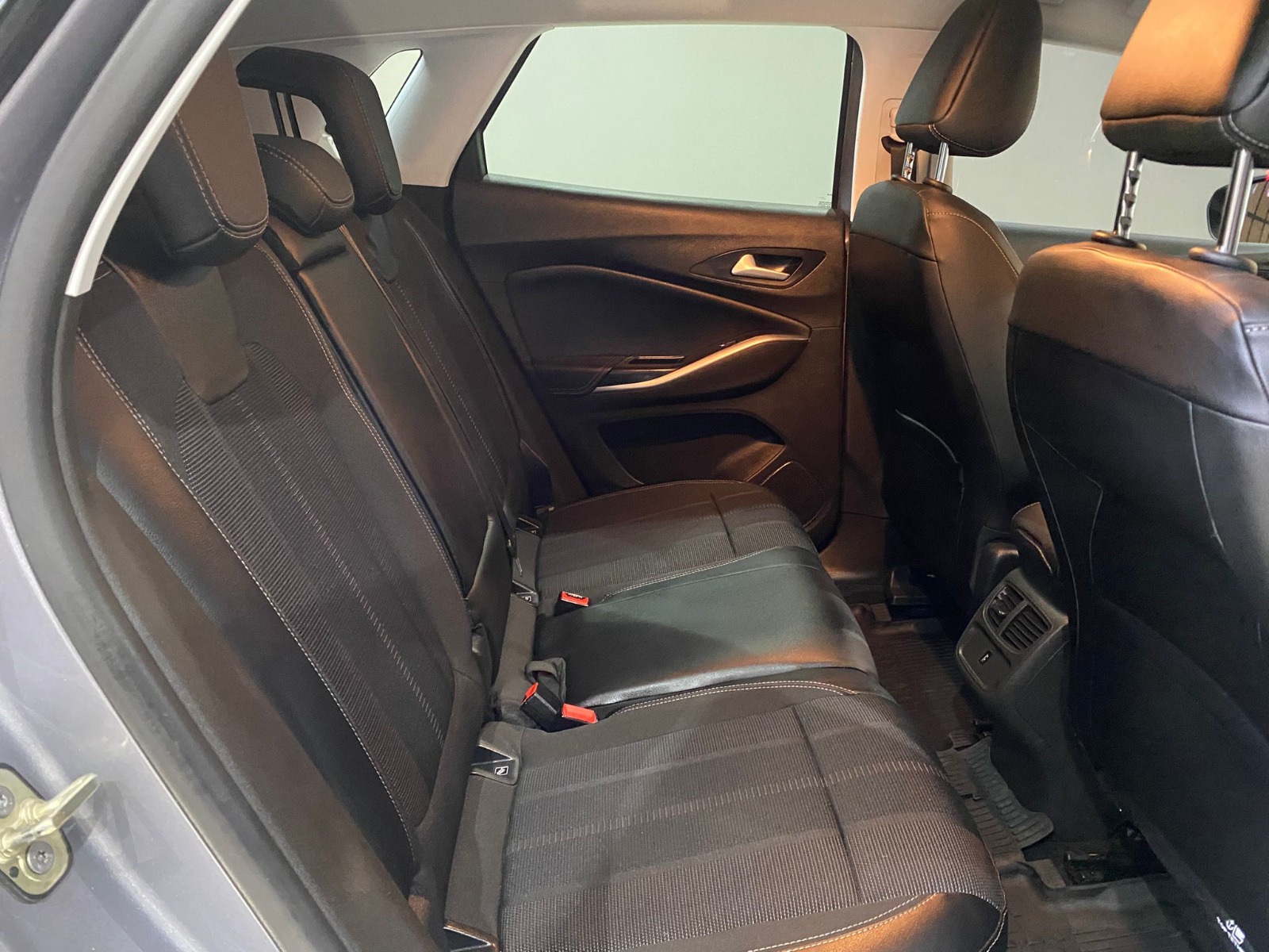 2024 Benzin Otomatik Opel Grandland Gri Gürel Tasarım Aksesuar Otomotiv San. Tic. Ltd. Şti.