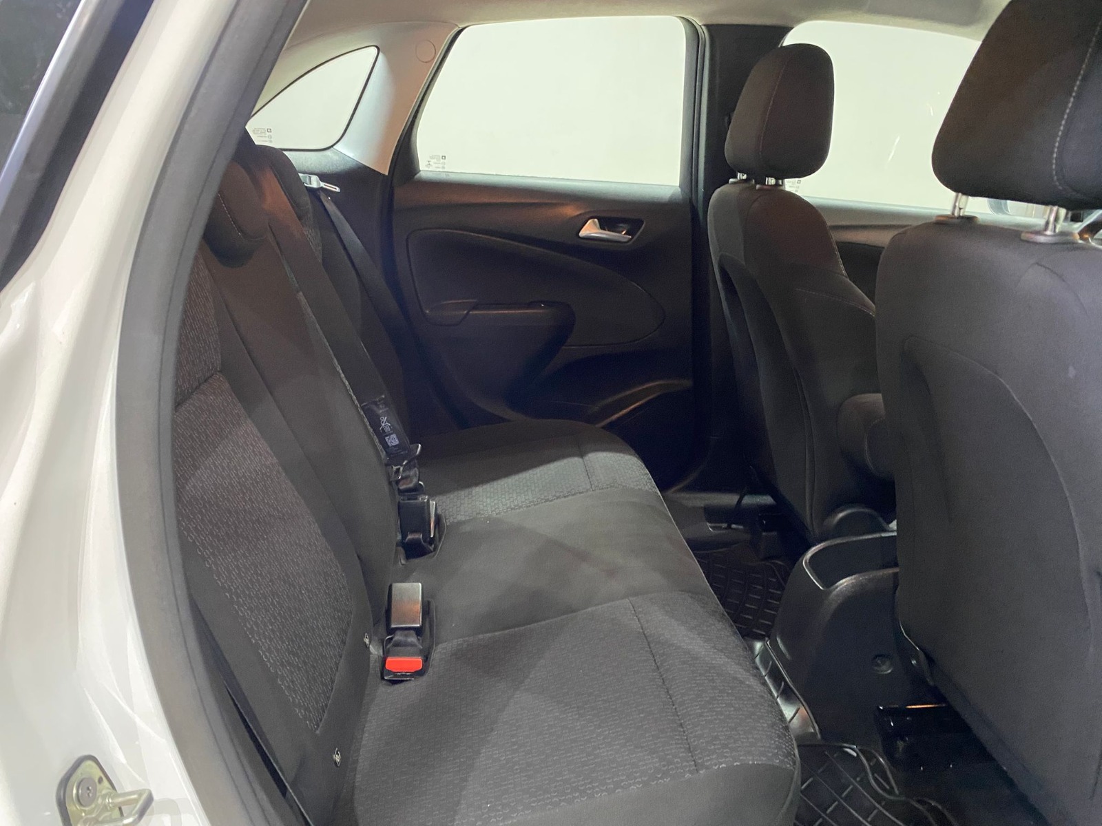 2023 Benzin Otomatik Opel Crossland Beyaz Gürel Tasarım Aksesuar Otomotiv San. Tic. Ltd. Şti.