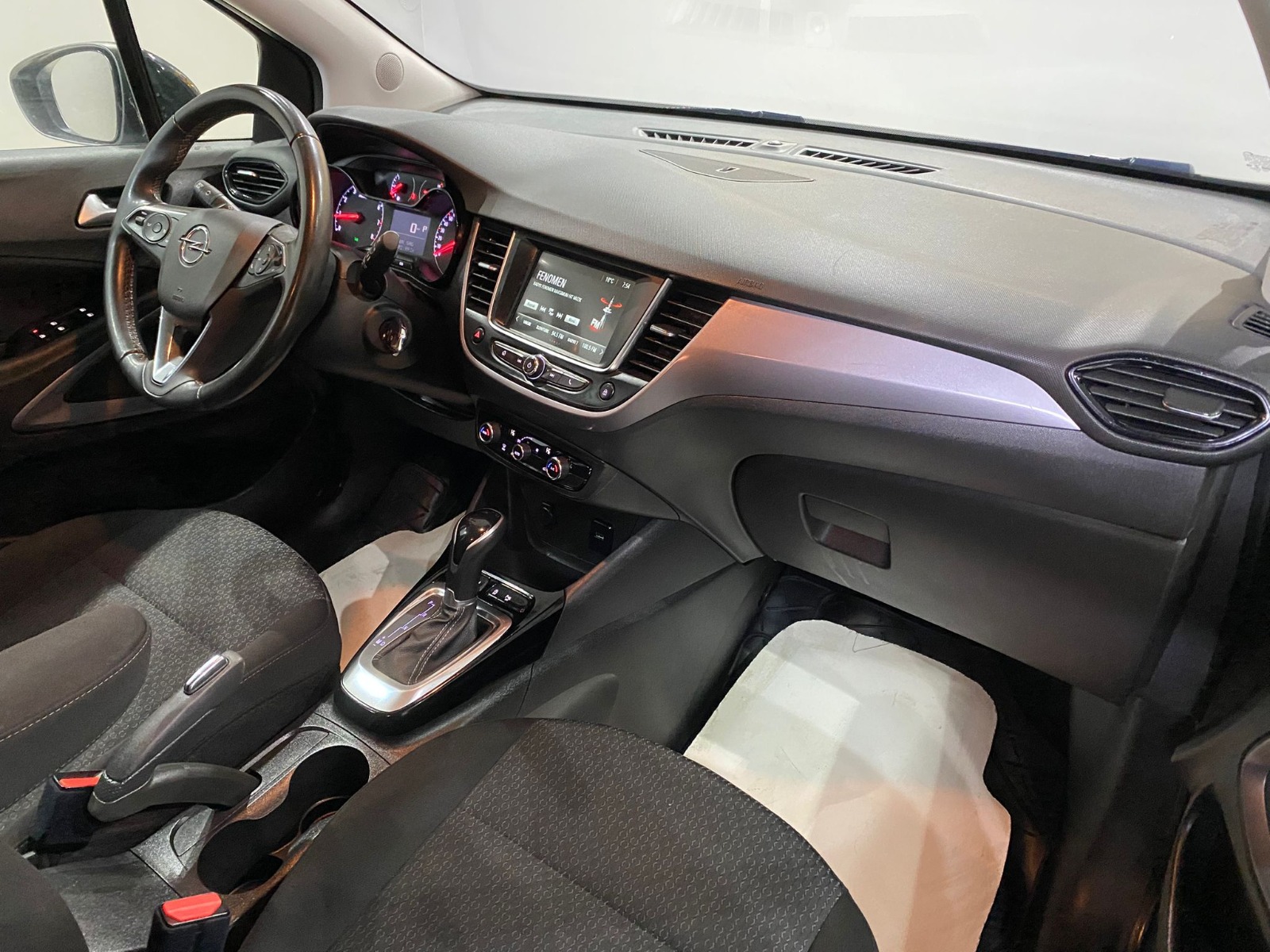 2023 Benzin Otomatik Opel Crossland Beyaz Gürel Tasarım Aksesuar Otomotiv San. Tic. Ltd. Şti.